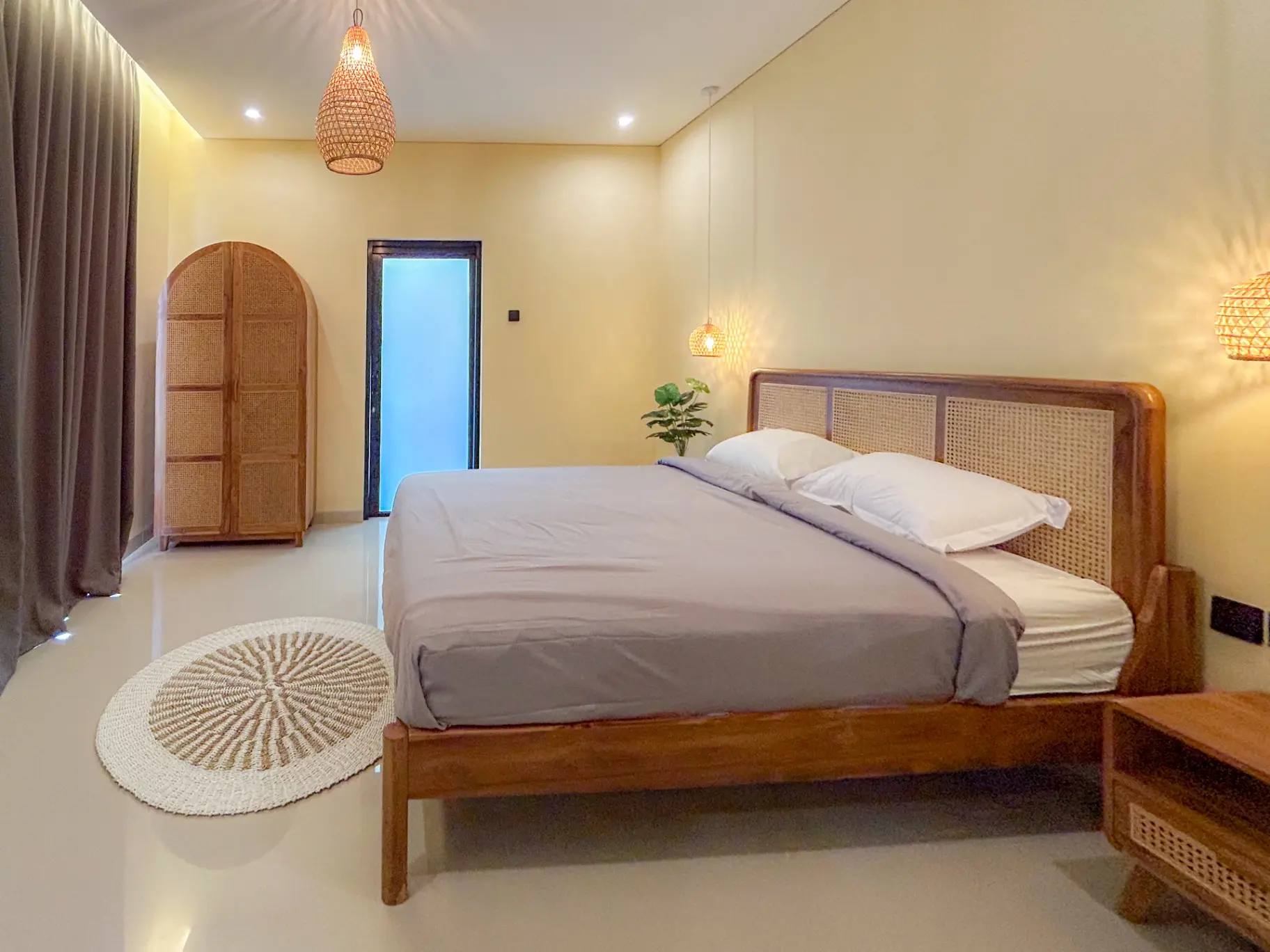 1BD Escape Green Villa Close to the Beach — image 3
