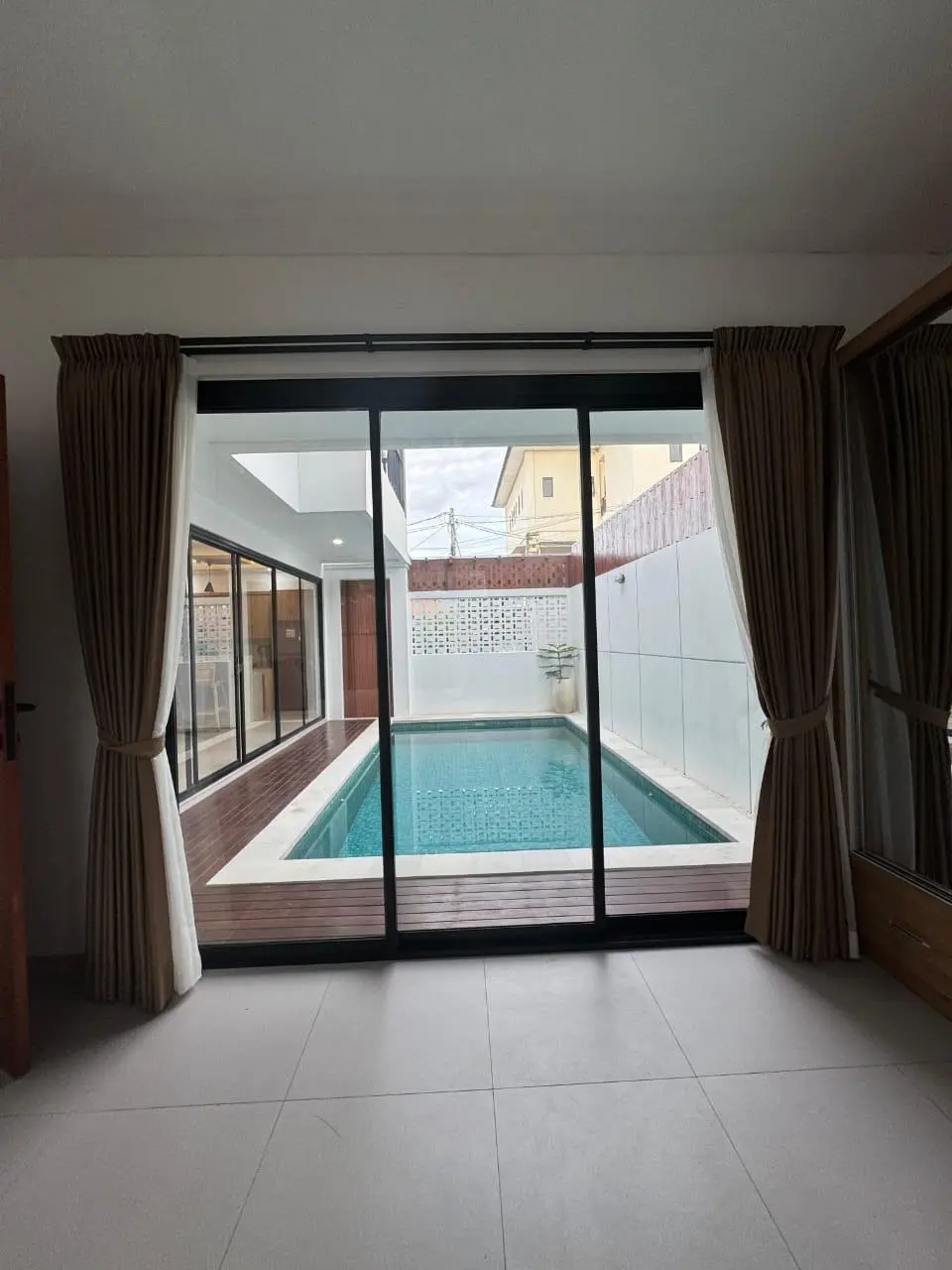 Villa Zenith Kerobokan — image 2