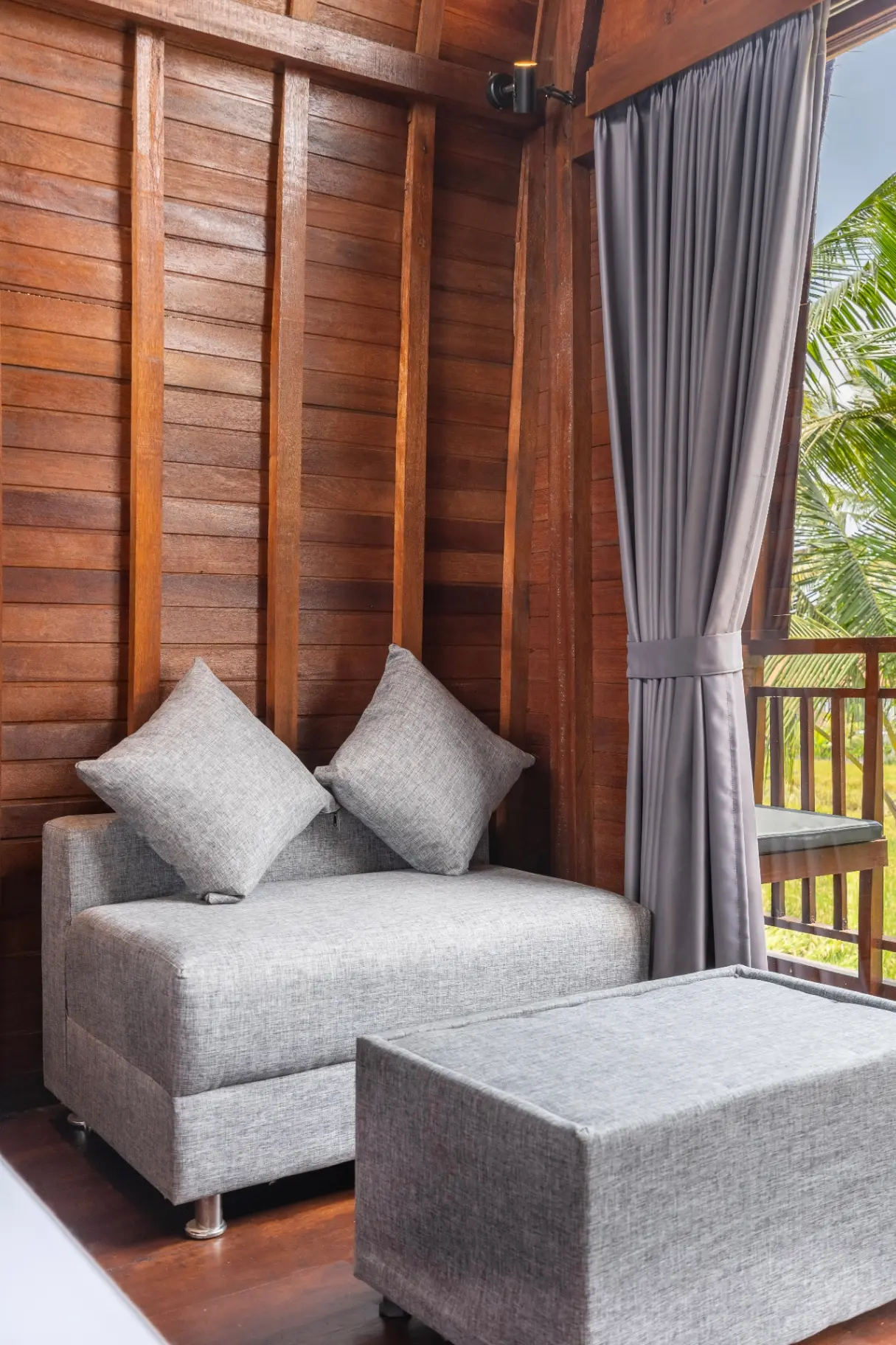 Juno - 1BR New Scenic Ubud Villa w/ Bathtub Pool & Paddy View — image 4