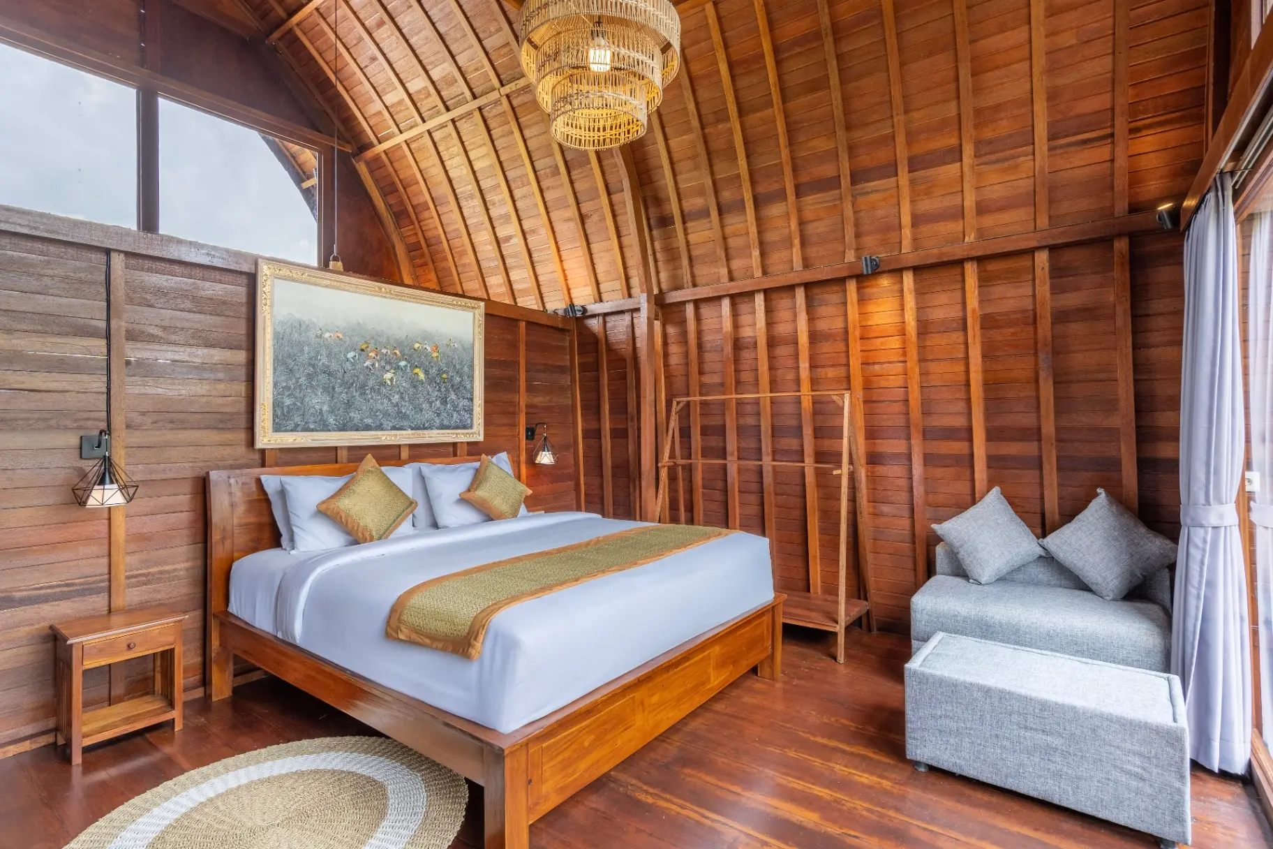 Juno - 1BR New Scenic Ubud Villa w/ Bathtub Pool & Paddy View — image 1