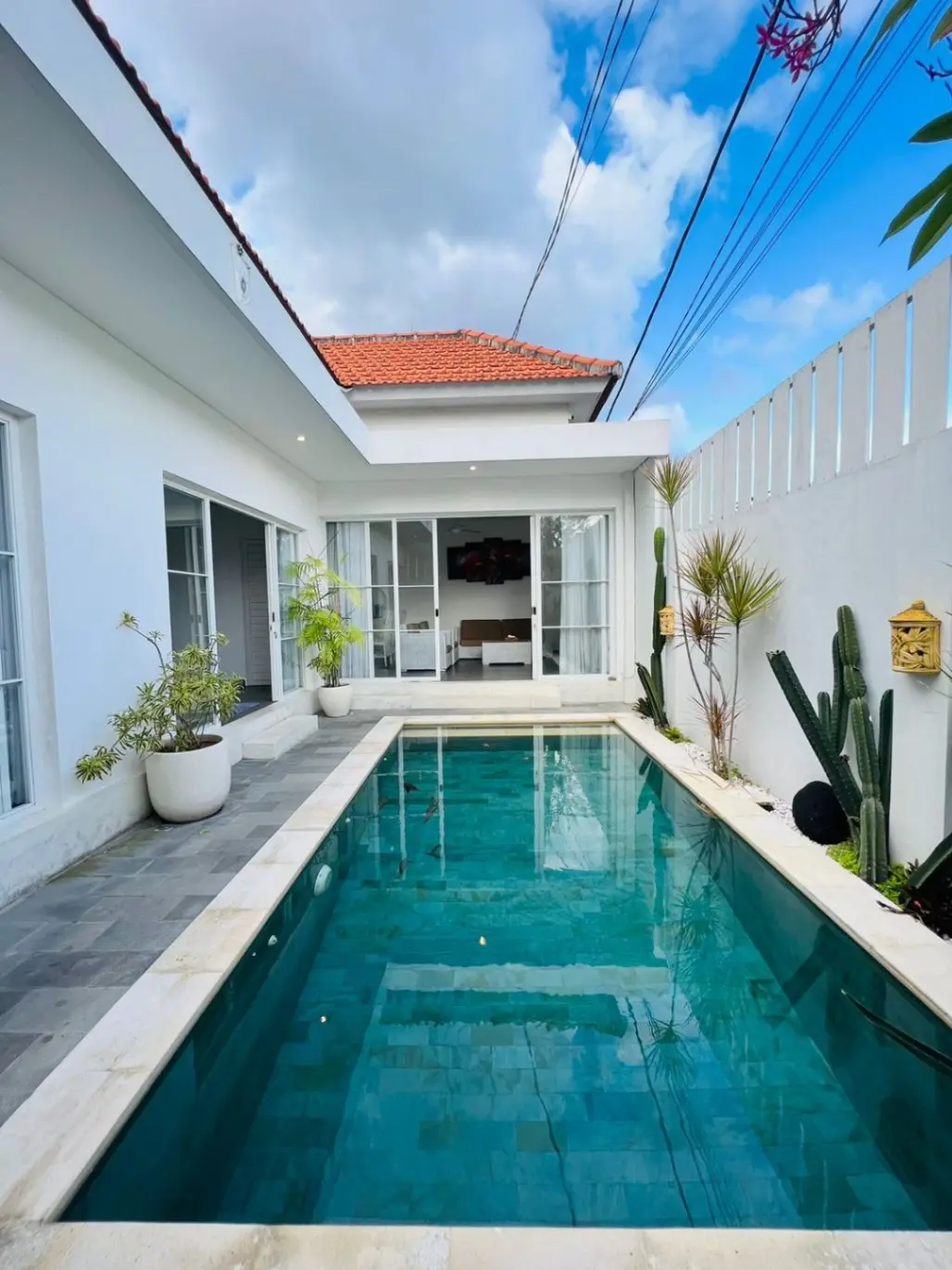 2 BEDROOM CLOSED RESIDENTIAL VILLA