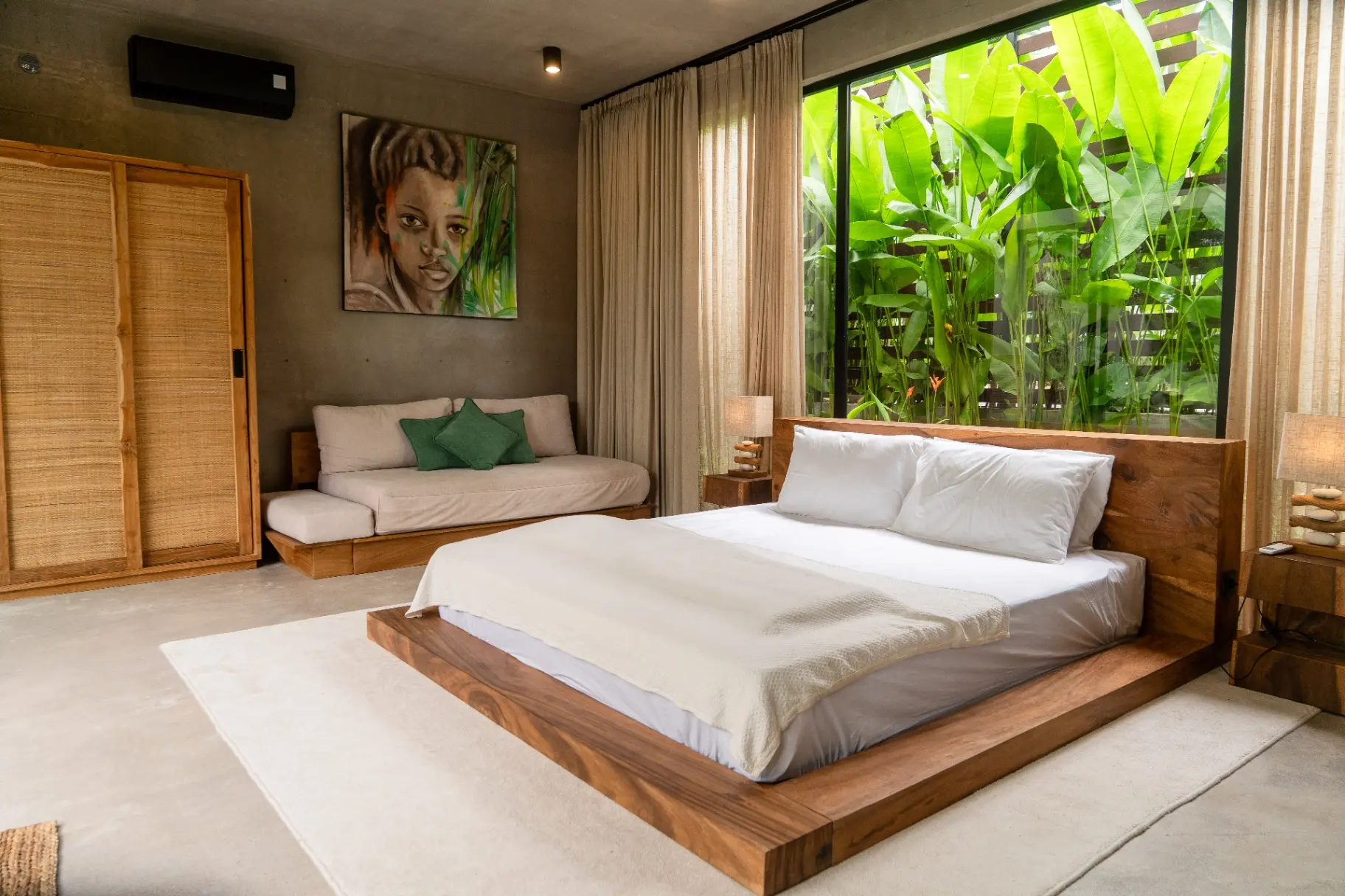 Luxurious Jungle View 1BR Villa for Your Escape — image 1