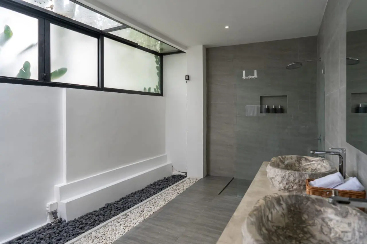 Beautiful villa in Seminyak Great location quiet area. — image 3