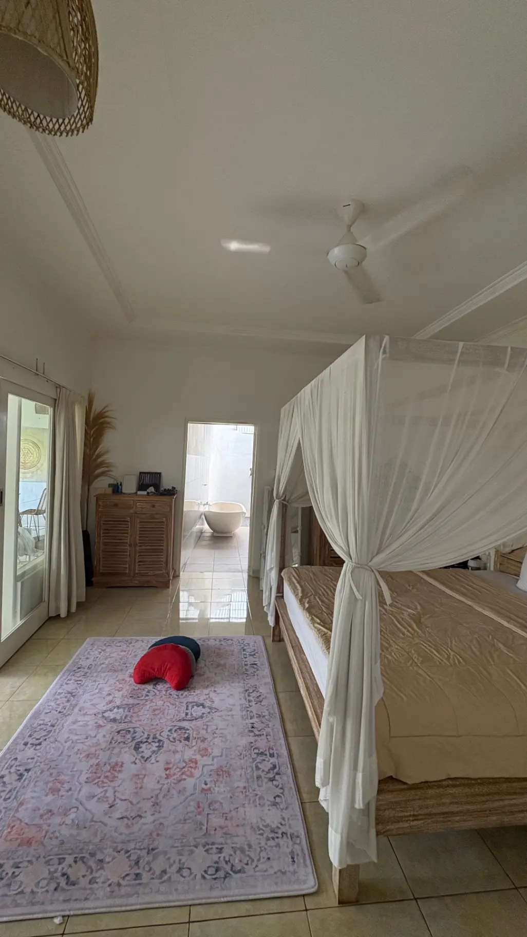 Private new Villa — image 2