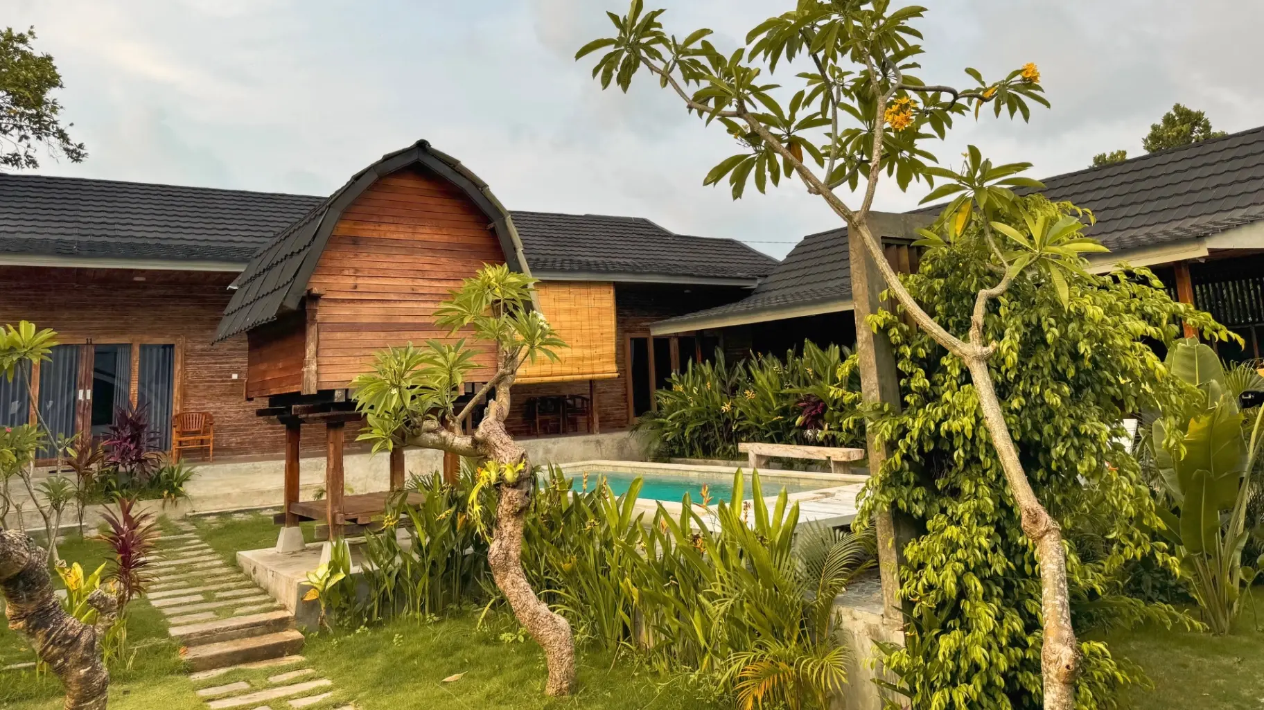 Bungalow Room in Padonan Canggu — image 2