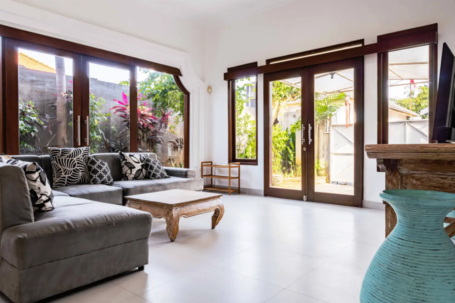 Spacious & Quiet 3BDR Villa Canggu/Berawa — image 2