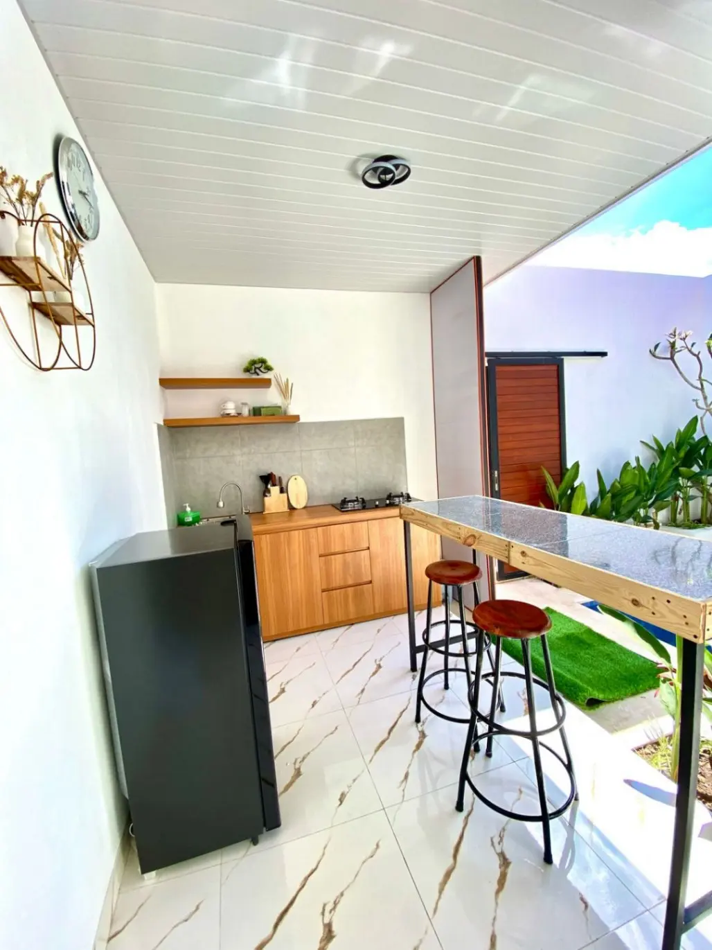 1 BEDROOM VILLA IN PERERENAN – YO145A — image 4