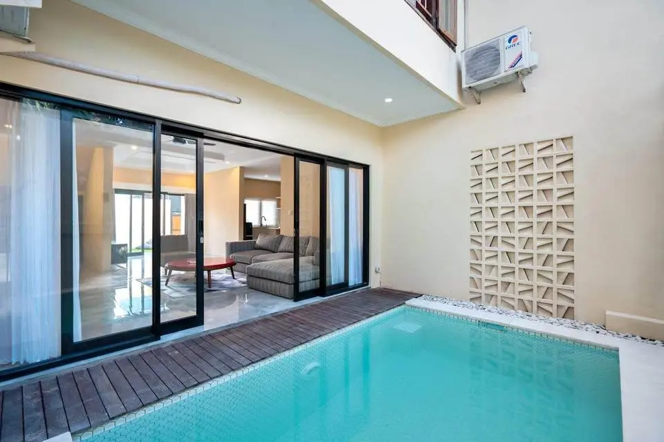 2 BEDROOM MODERN MINIMALIST VILLA FOR RENT IN HEART SEMINYAK – IB38 — image 1