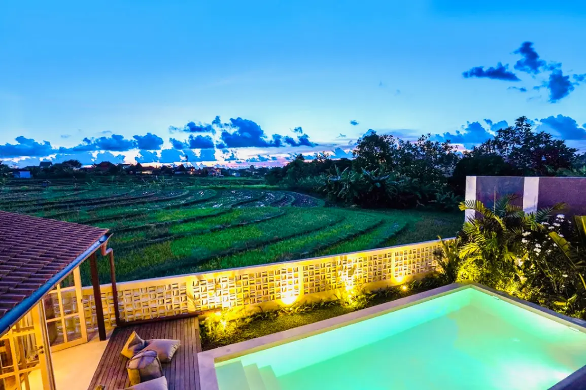 CHARMING 3-BEDROOM WOODEN VILLA IN BERAWA – YO155A — image 2