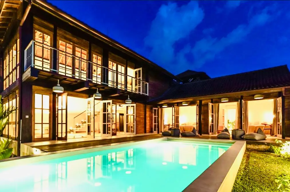 CHARMING 3-BEDROOM WOODEN VILLA IN BERAWA – YO155A — image 1