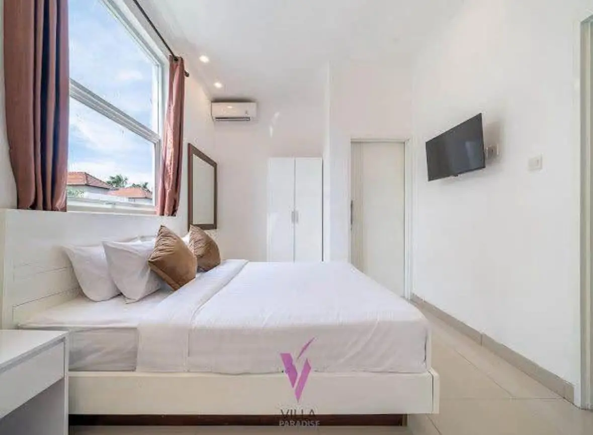 2 Bedroom Villa Complex in Kerobokan near to Petitenget Beach — image 3