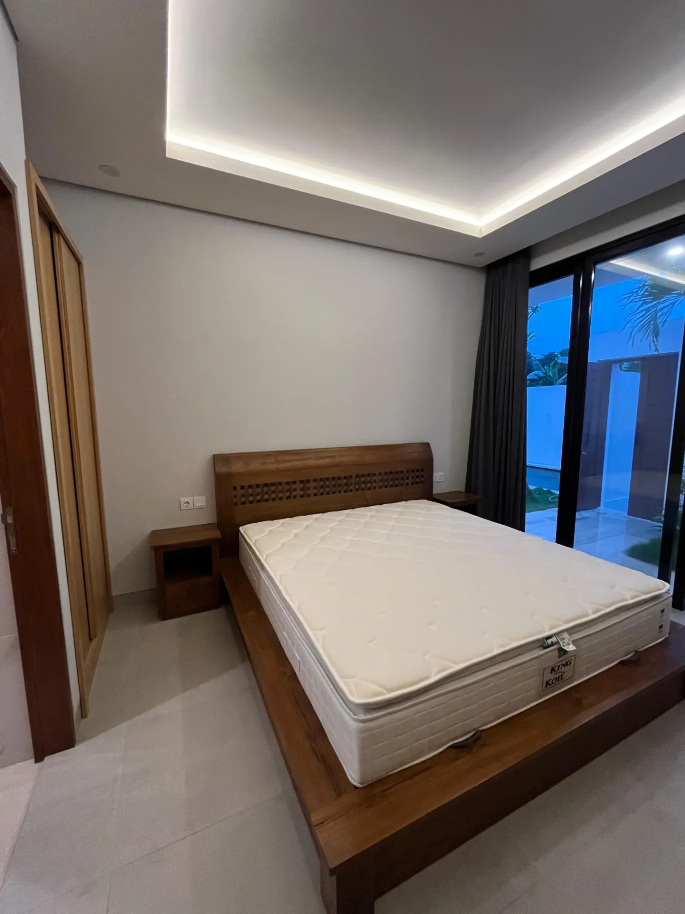 Yearly Rental – 3BR Private Villa Batu Belig Seminyak — image 1
