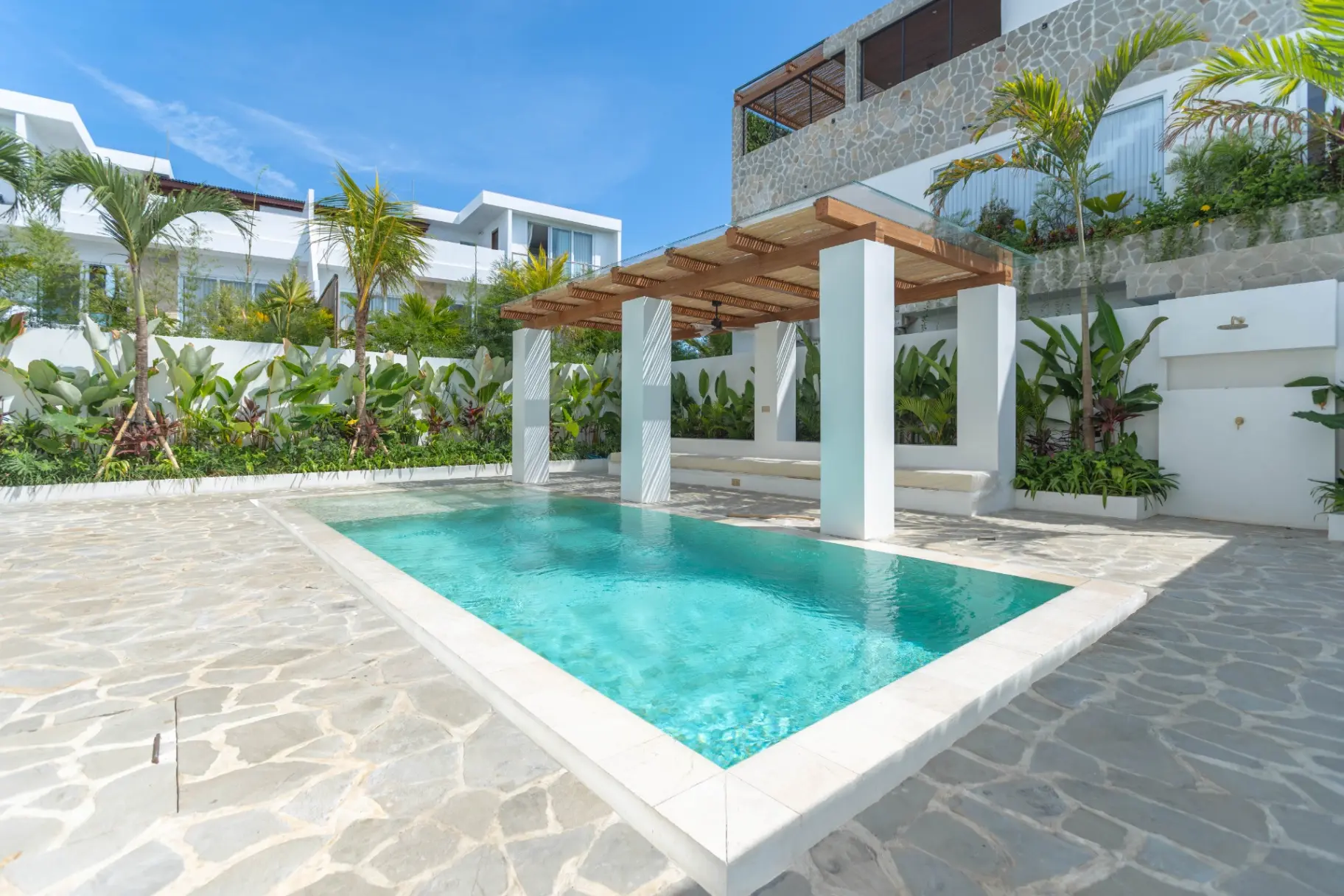 Triple-Storey Luxury Villa – Ocean Views Rooftop Bar & Italian Marble Elegance
