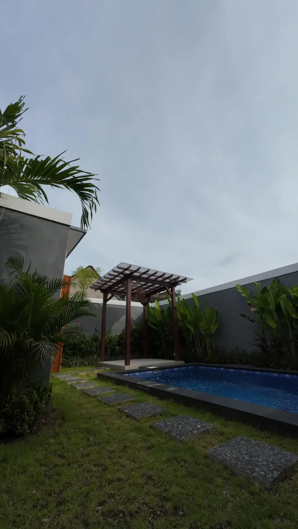 UNFURNISHED - BRAND NEW VILLA SEMINYAK — image 2