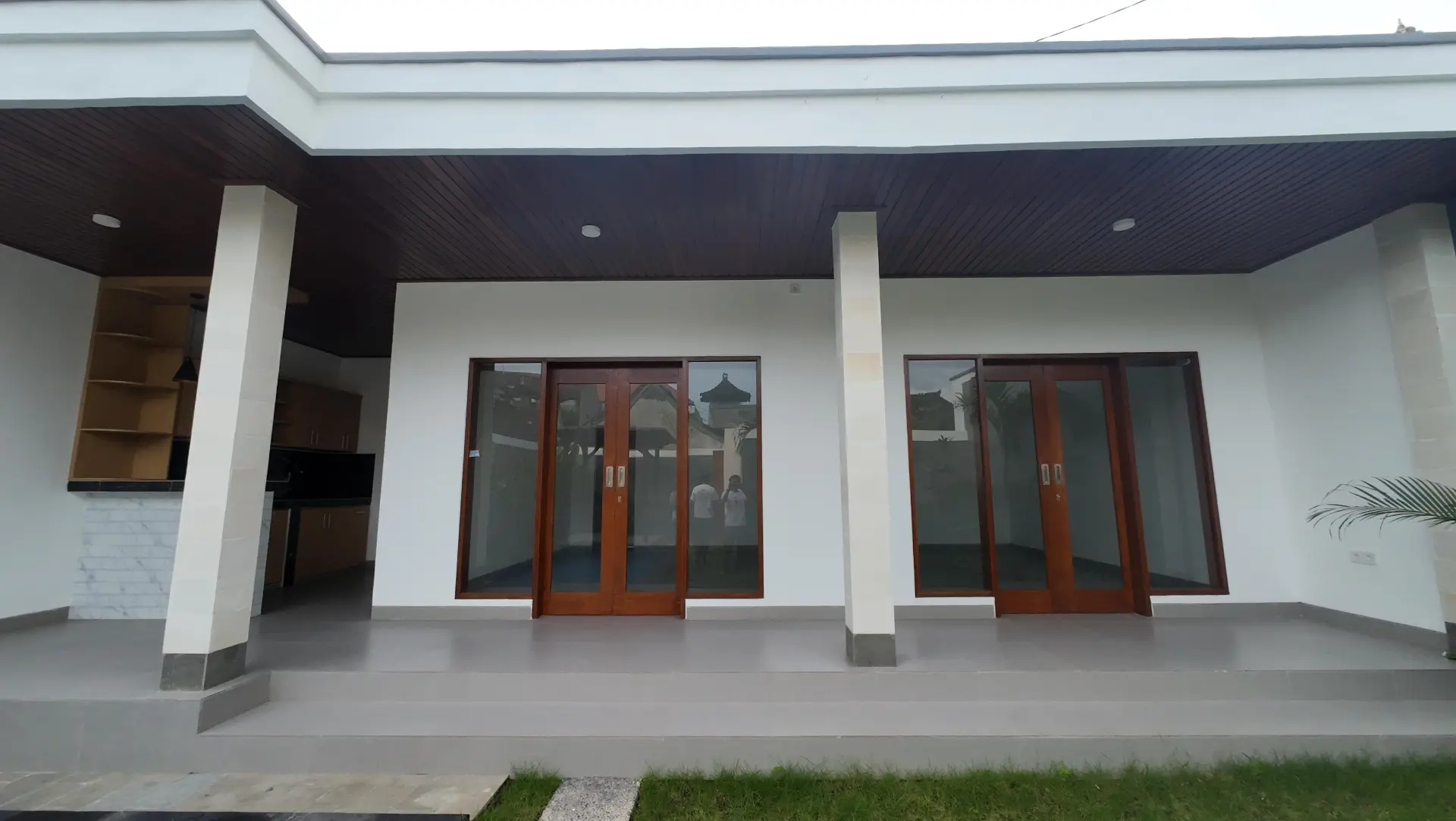UNFURNISHED - BRAND NEW VILLA SEMINYAK — image 3