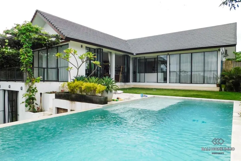 Stylish 3-Bedroom Villa in the Heart of Berawa