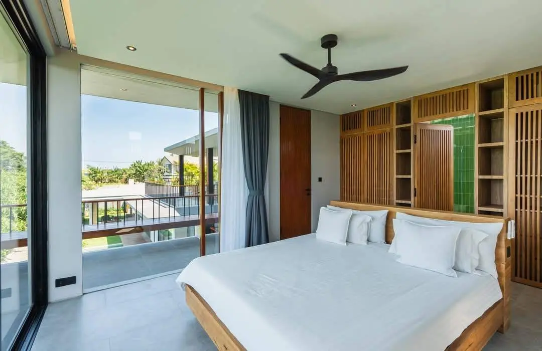 Brand New Luxury Villa 4 Bedroom in Pererenan Just 7 Minute to Pererenan Beach — image 4