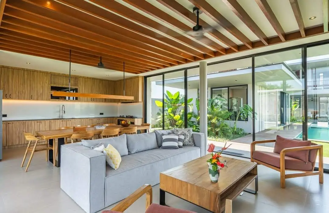 Brand New Luxury Villa 4 Bedroom in Pererenan Just 7 Minute to Pererenan Beach — image 2