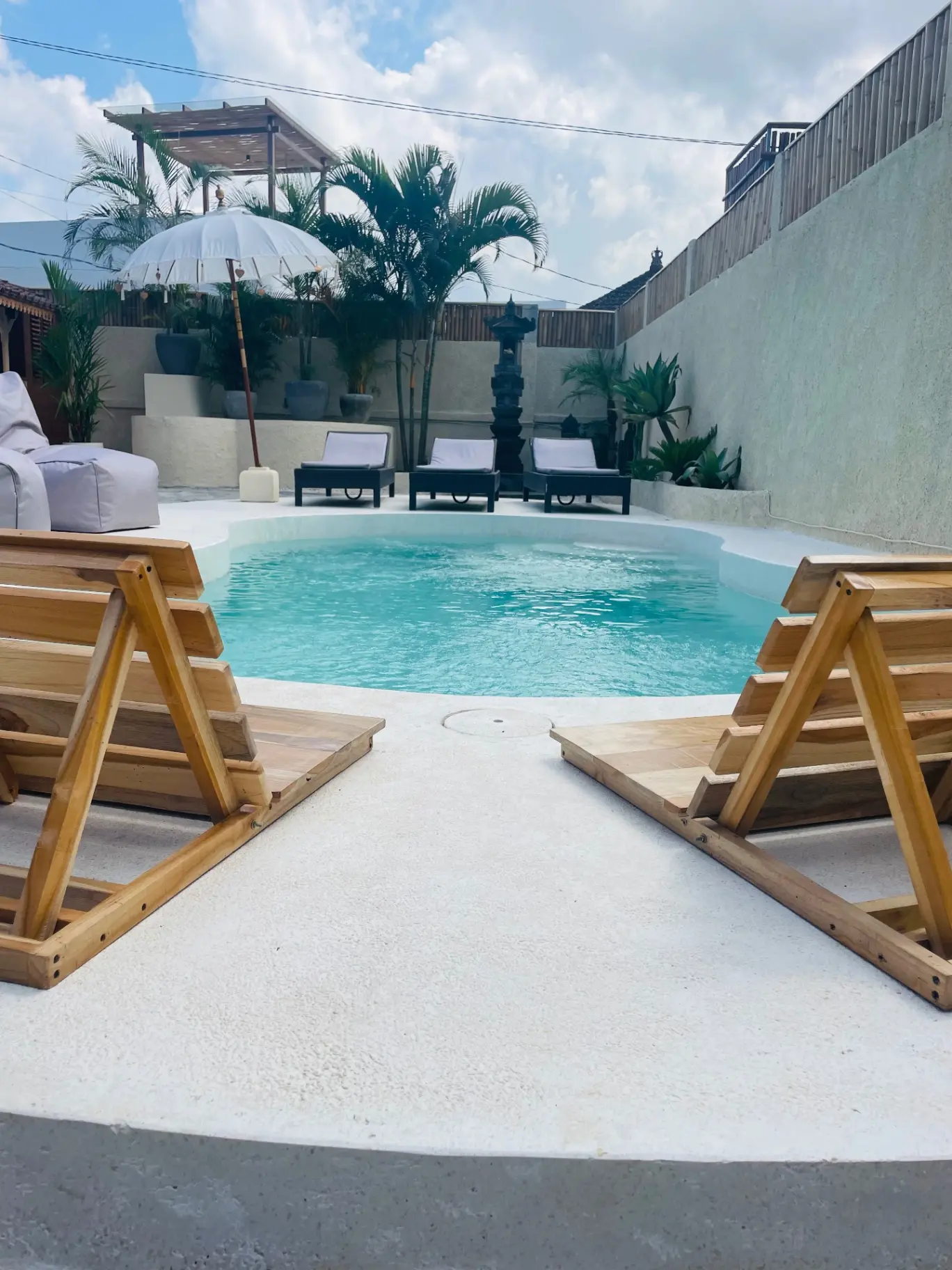 Private room in small resort — image 4