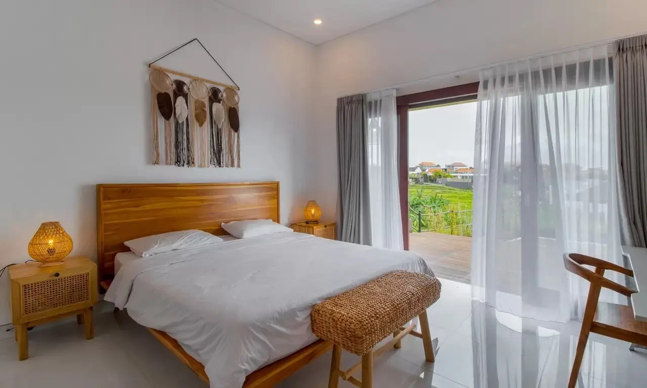 4 bedroom spacious villa in Canggu with rooftop