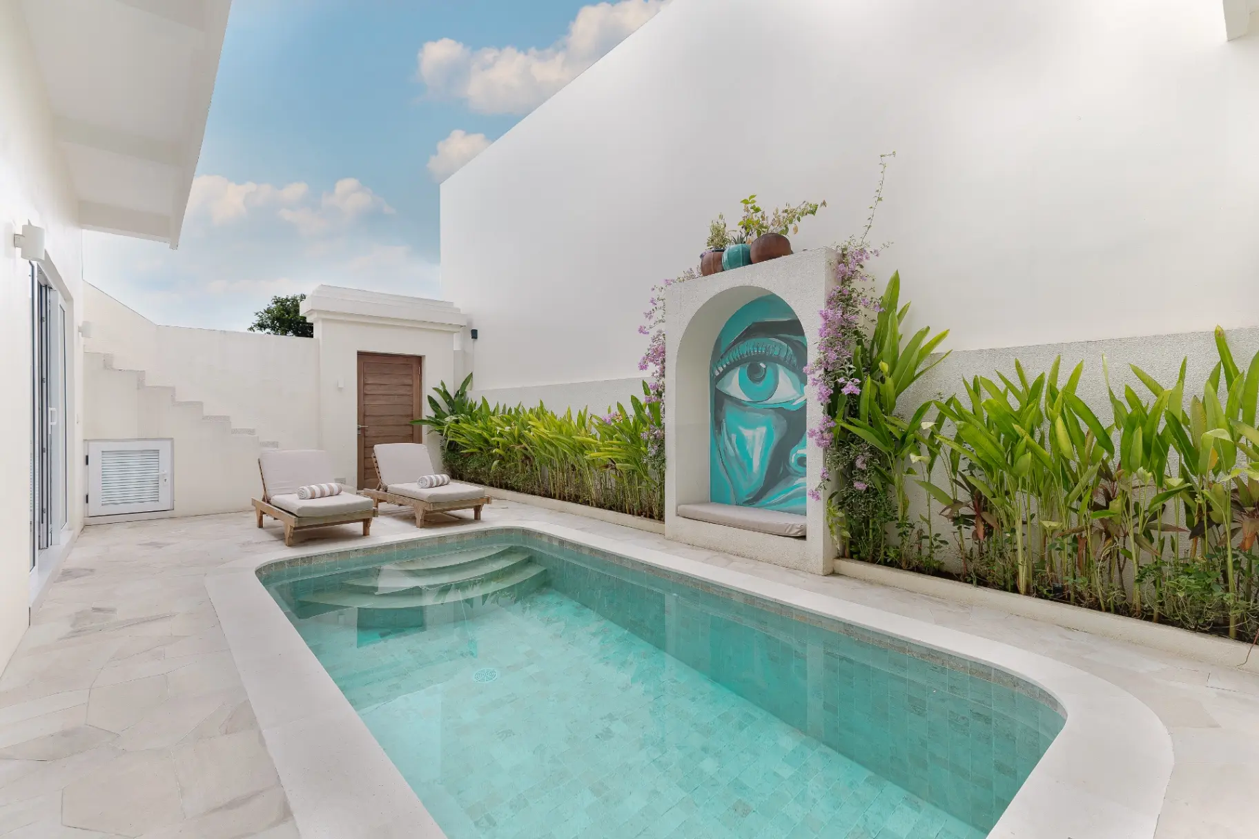 Mata Biru - Luxe 2BR Uluwatu | Pool Rooftop & Near Cafés — image 4