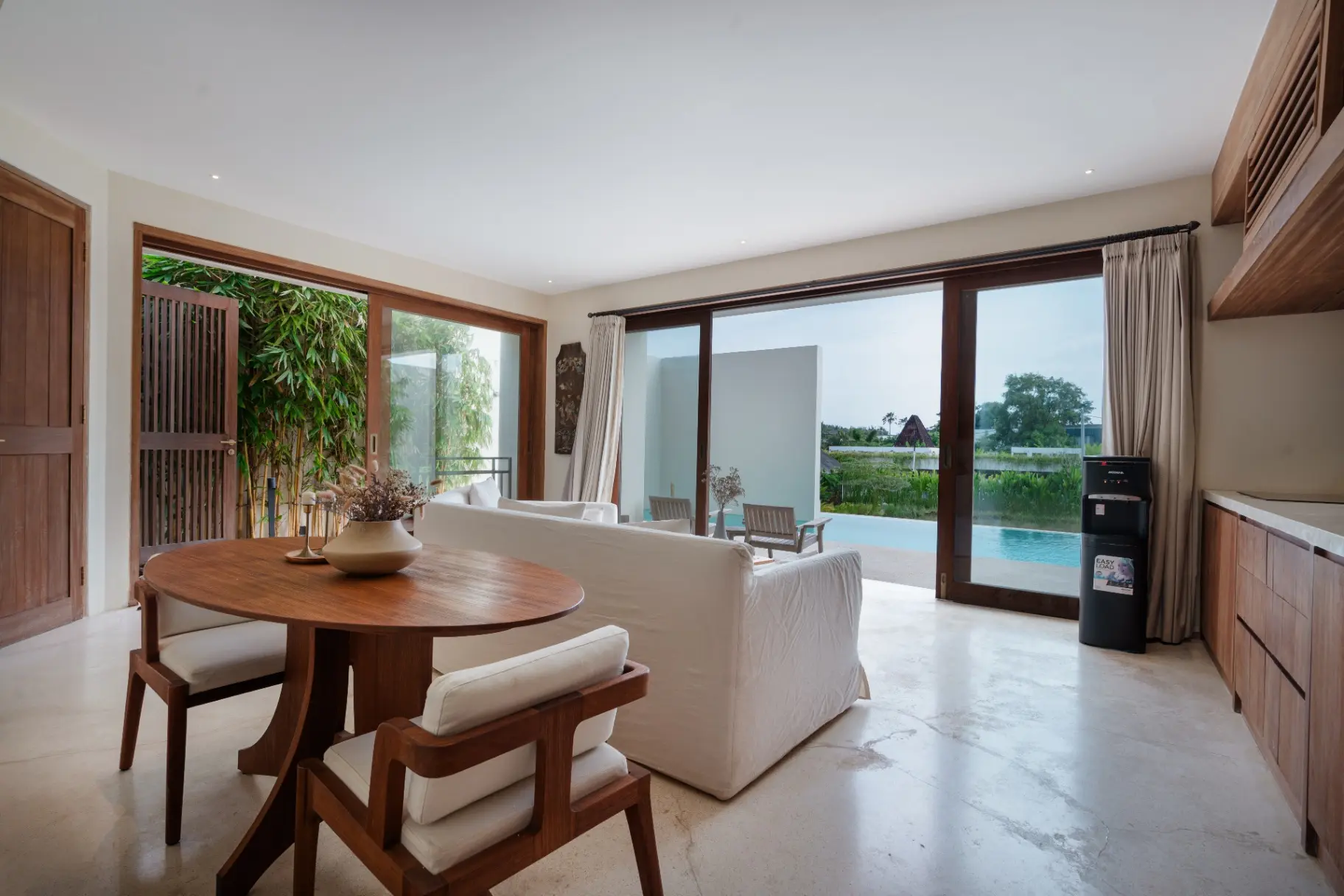 The Cube - Sophisticated 2BR Canggu | Pool Near Echo Beach — image 4