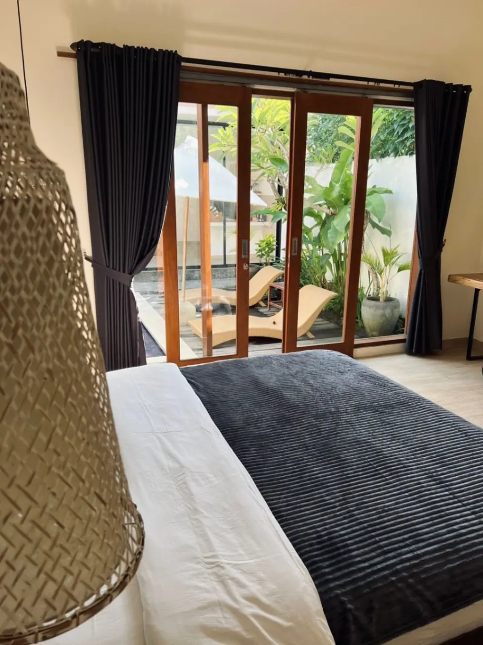ROOM FOR RENT IN SHARED VILLA - BUMBAK UMALAS — image 4