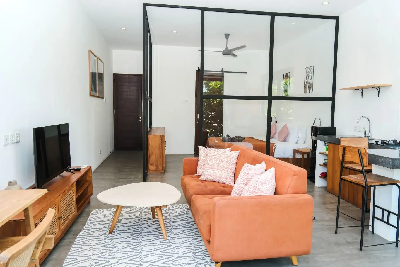 3-Level 1BR w/ Kitchen & View — image 2
