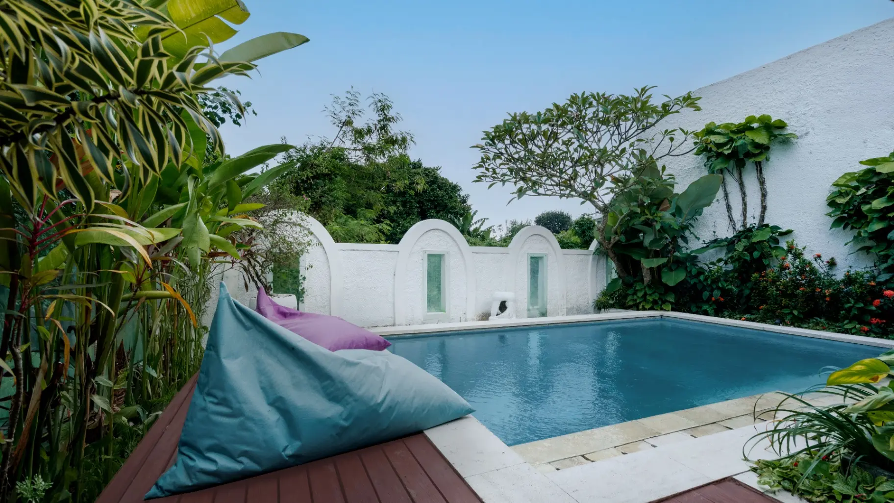Riverside- 2BR Modern Fusion villa w/ pool & view — image 2