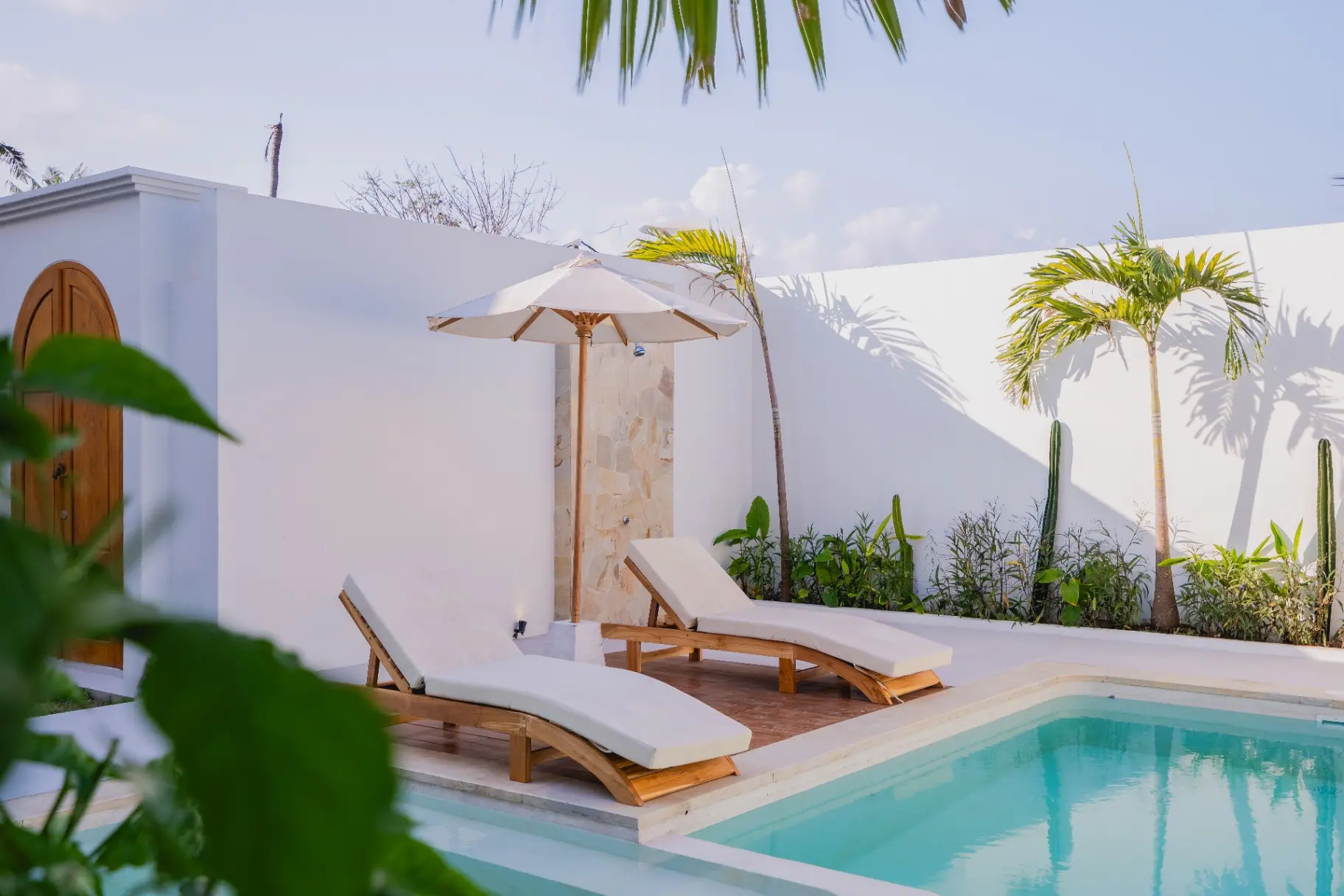 3BR Ocean view Villa w/ Private Pool & Balcony — image 2