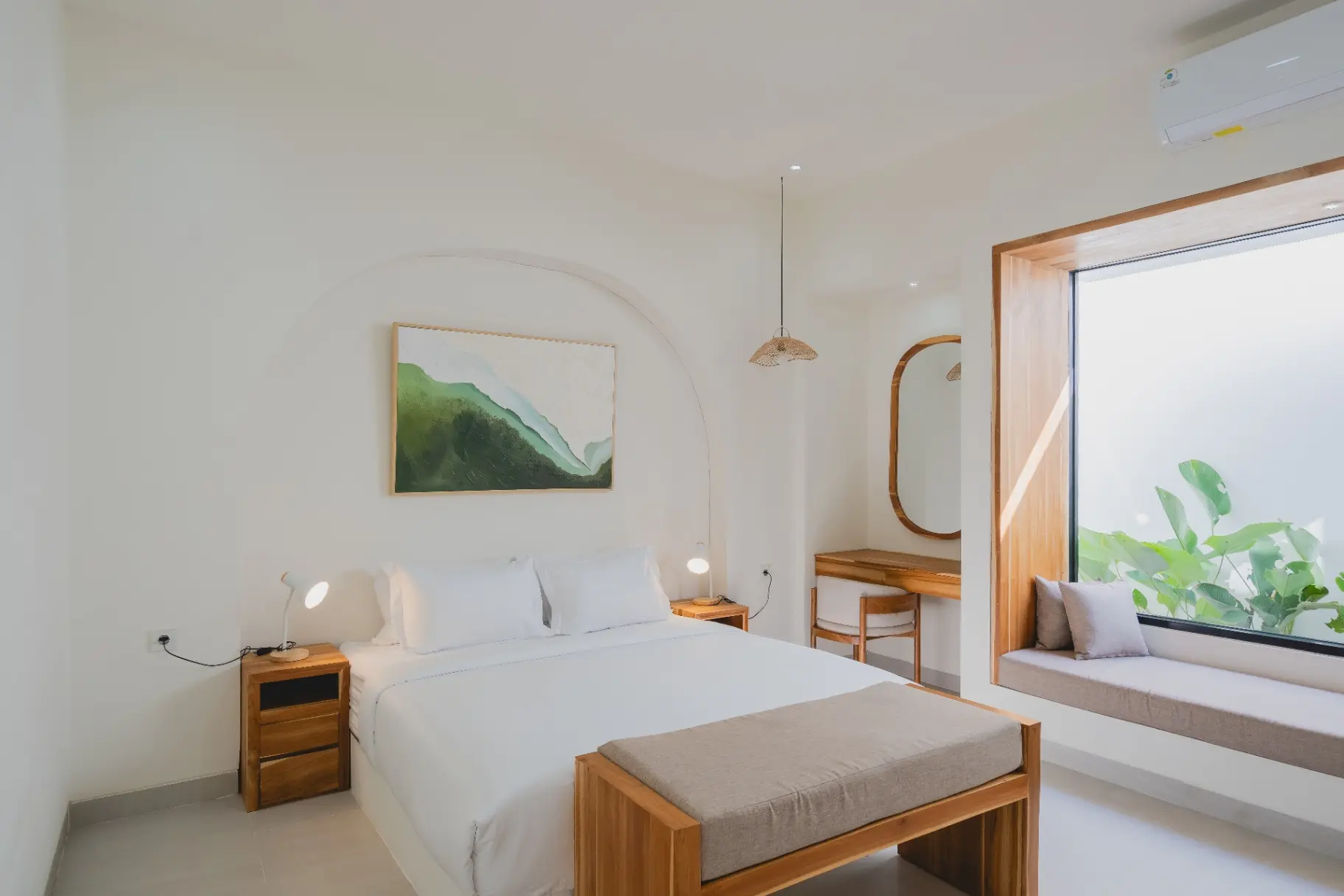 3BR Ocean view Villa w/ Private Pool & Balcony — image 4