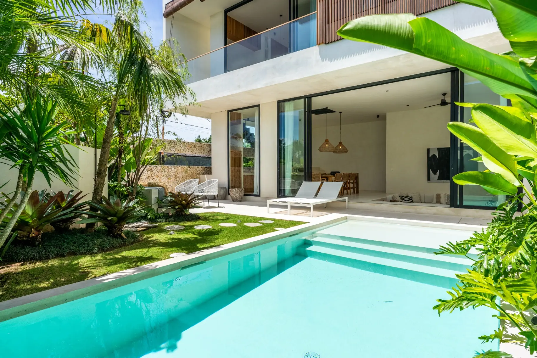 Casa Umalas - Exclusive 2BR Garden-Pool Villa Canggu Center