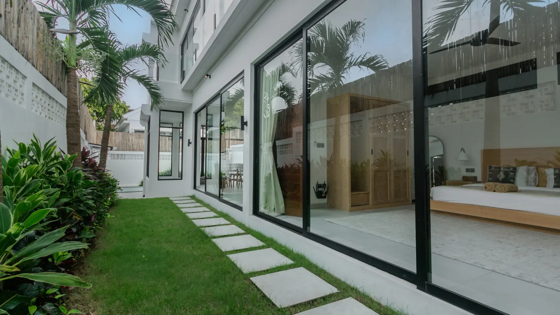Ecolife Luxury 3BR Villa w/ Pool & Spacious Living — image 1