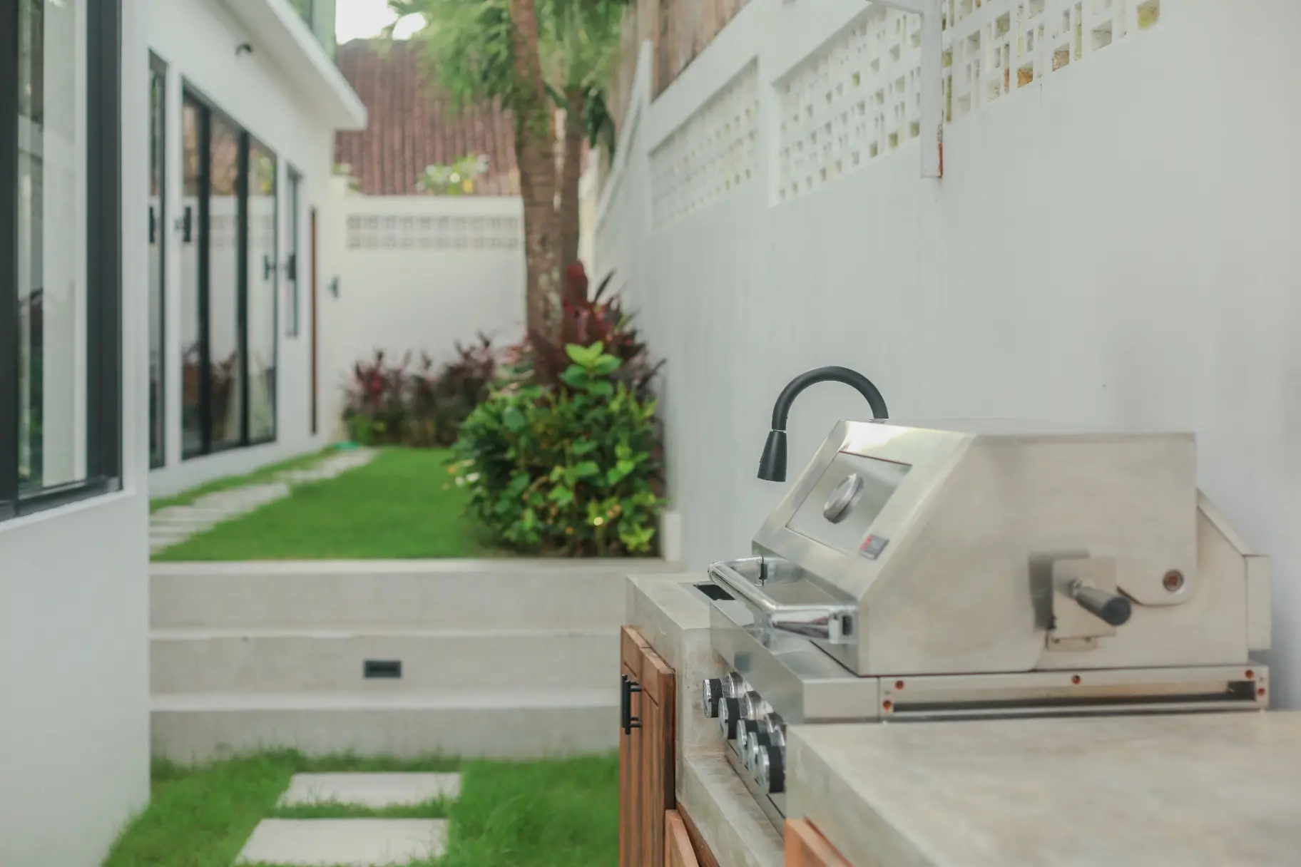 Ecolife Luxury 3BR Villa w/ Pool & Spacious Living — image 4