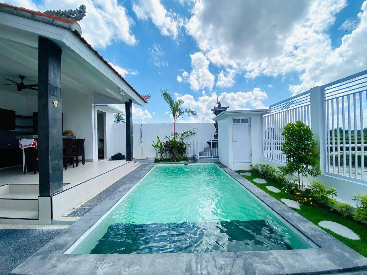 3 BEDROOM VILLA WITH RICEFIELD VIEW IN MUNGGU - AF432 — image 1