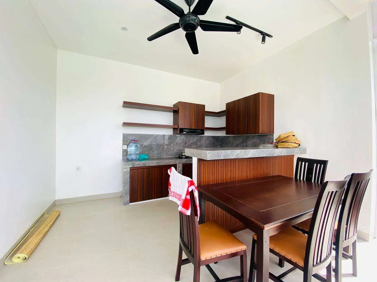 3 BEDROOM VILLA WITH RICEFIELD VIEW IN MUNGGU - AF432 — image 3