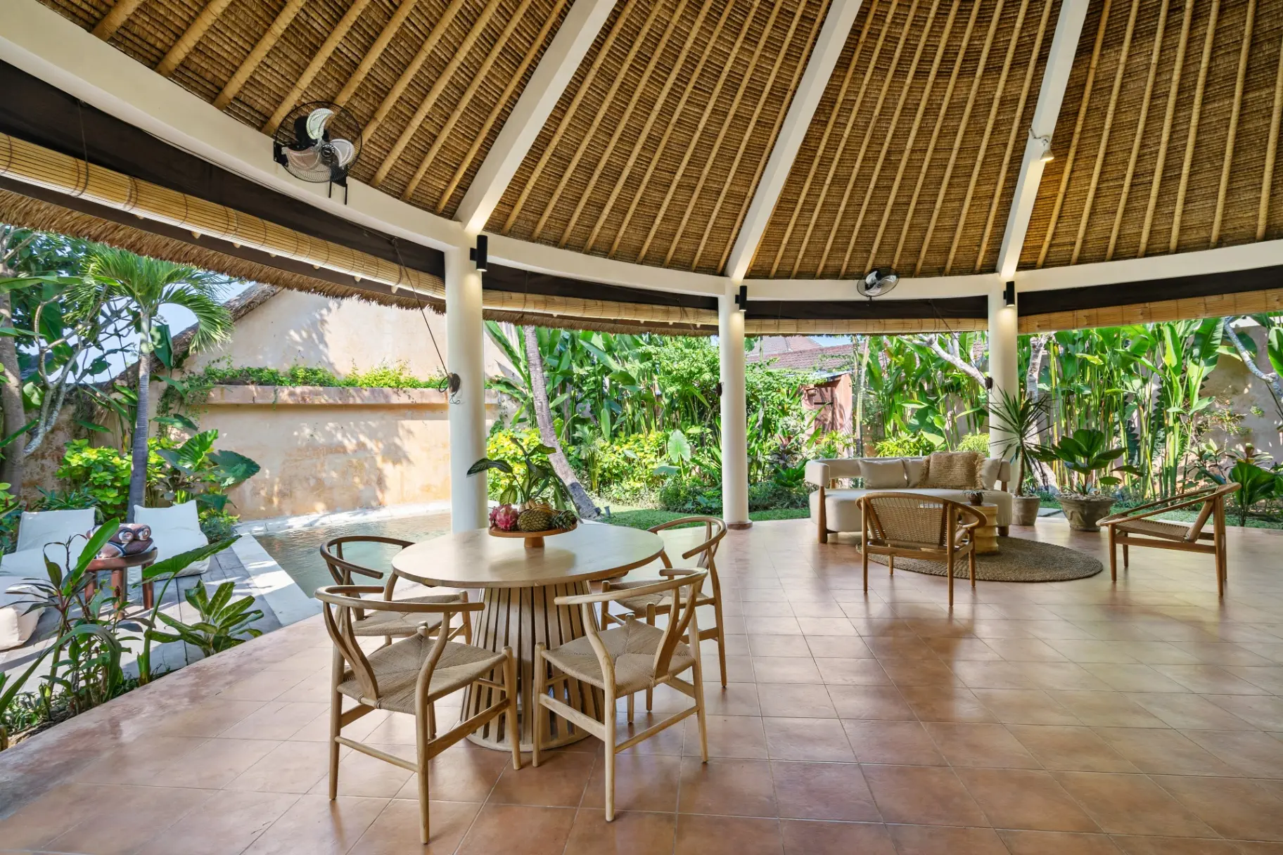 Flor -Designer 2BR Canggu Villa | Lush Garden & Pool — image 3
