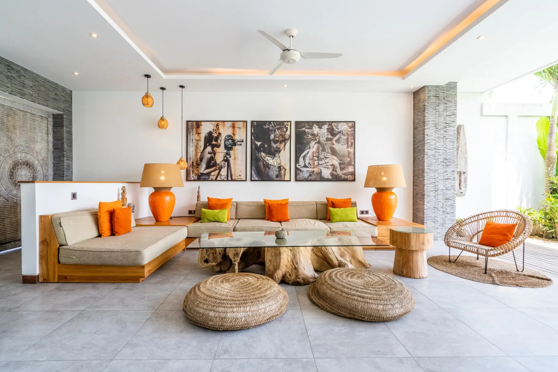 Luxury 4BR Villa w/ Spacious Pool Near Beach — image 4