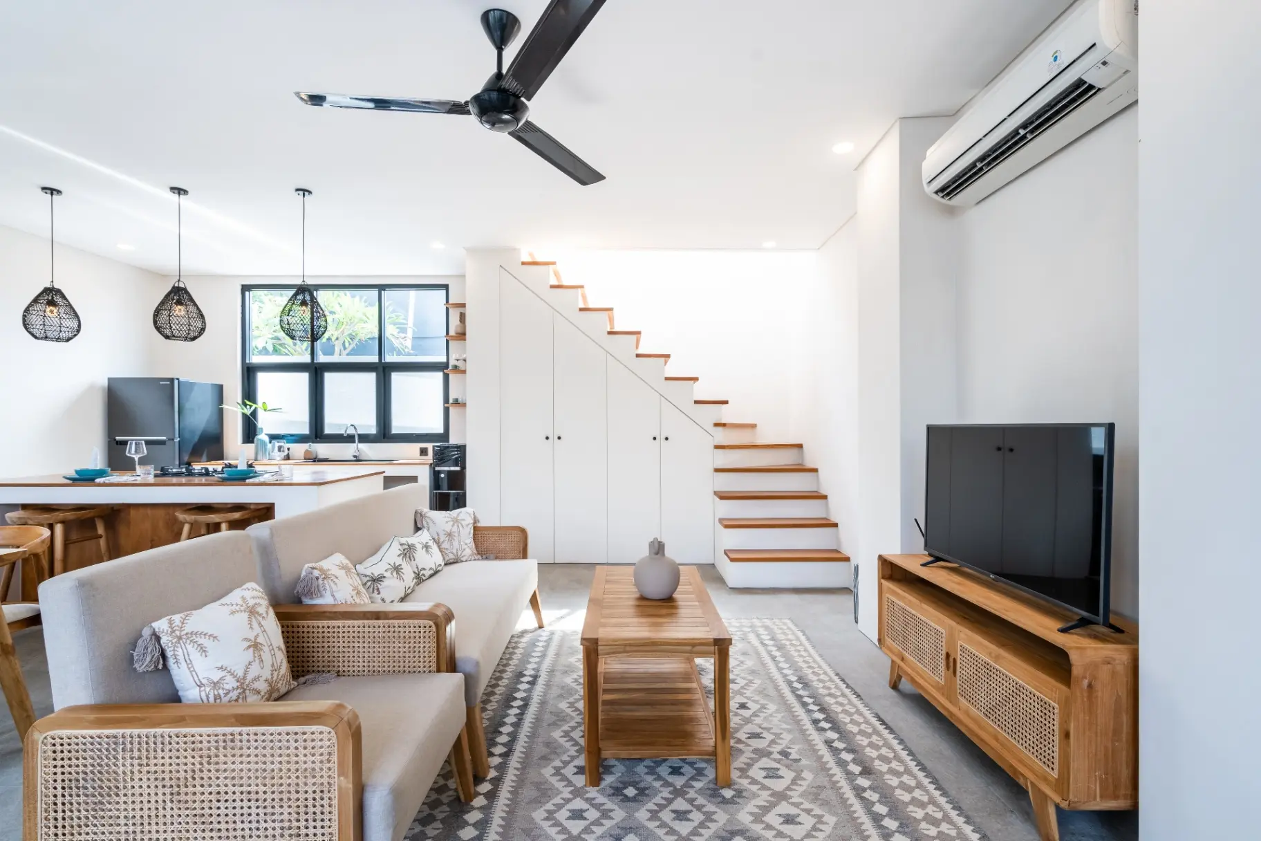 Hati 2 - Designer 2BR Canggu | Private Pool Near Beach — image 4