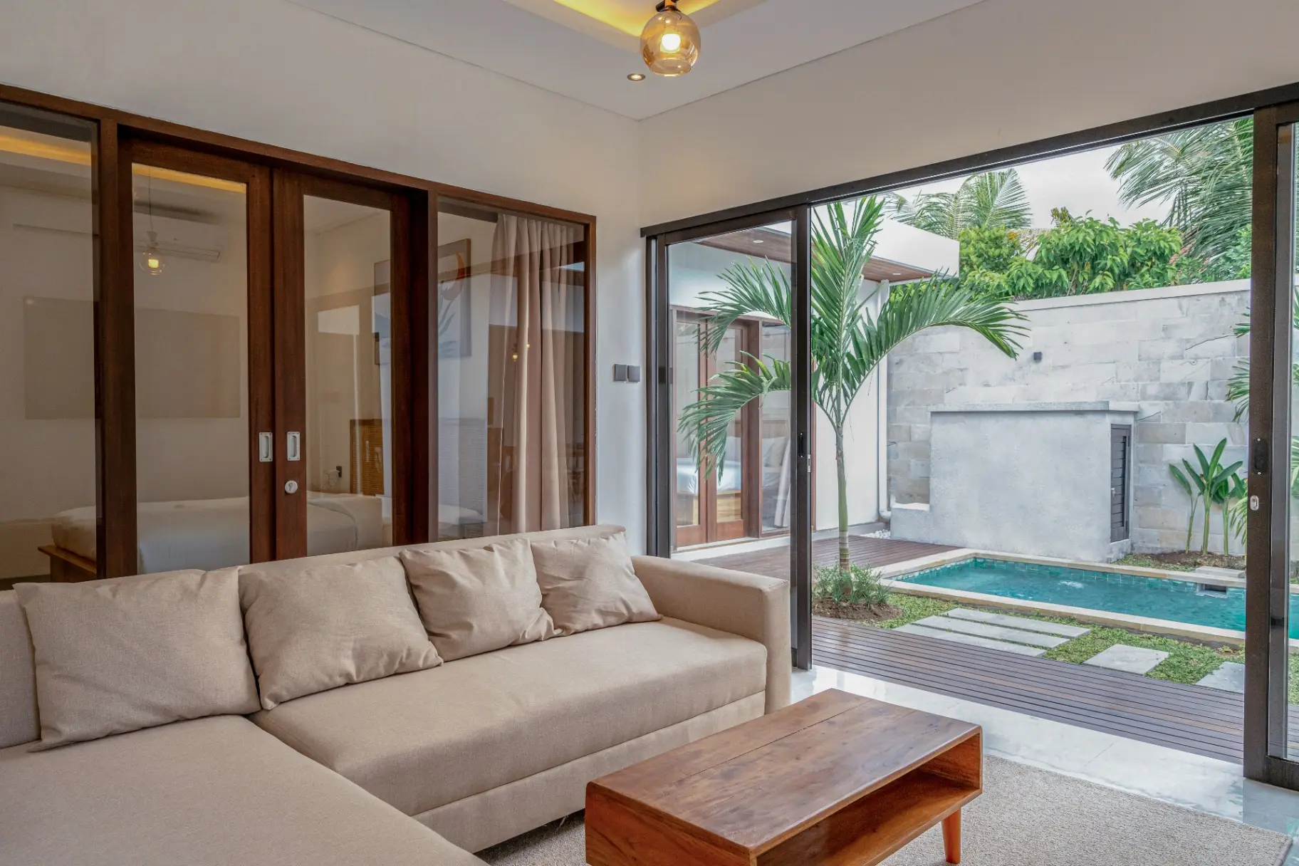 Hepha - Berawa Haven 2BR | Pool Cafés & Beach Access — image 3