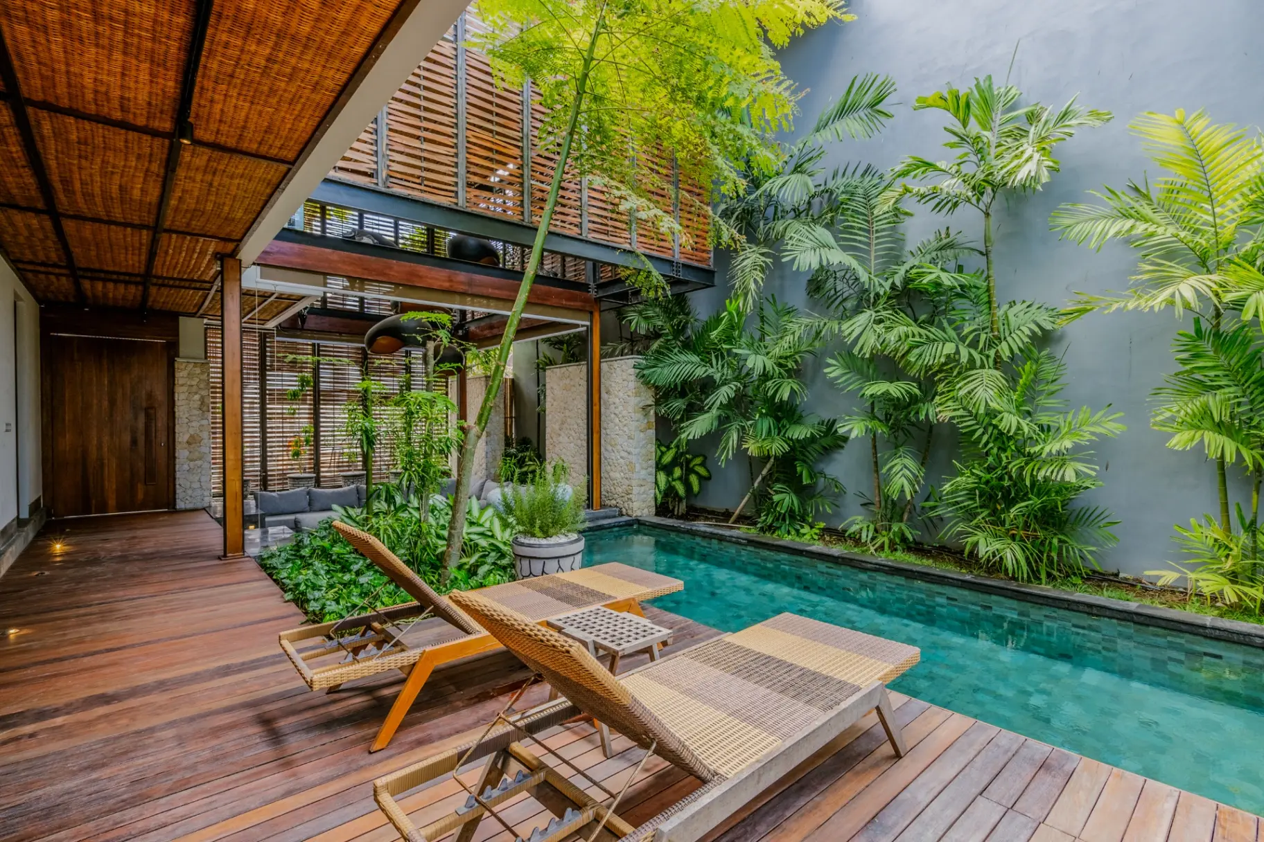 Hollow -Luxury 5BR Canggu | Tranquil Pool & Rooftop — image 3