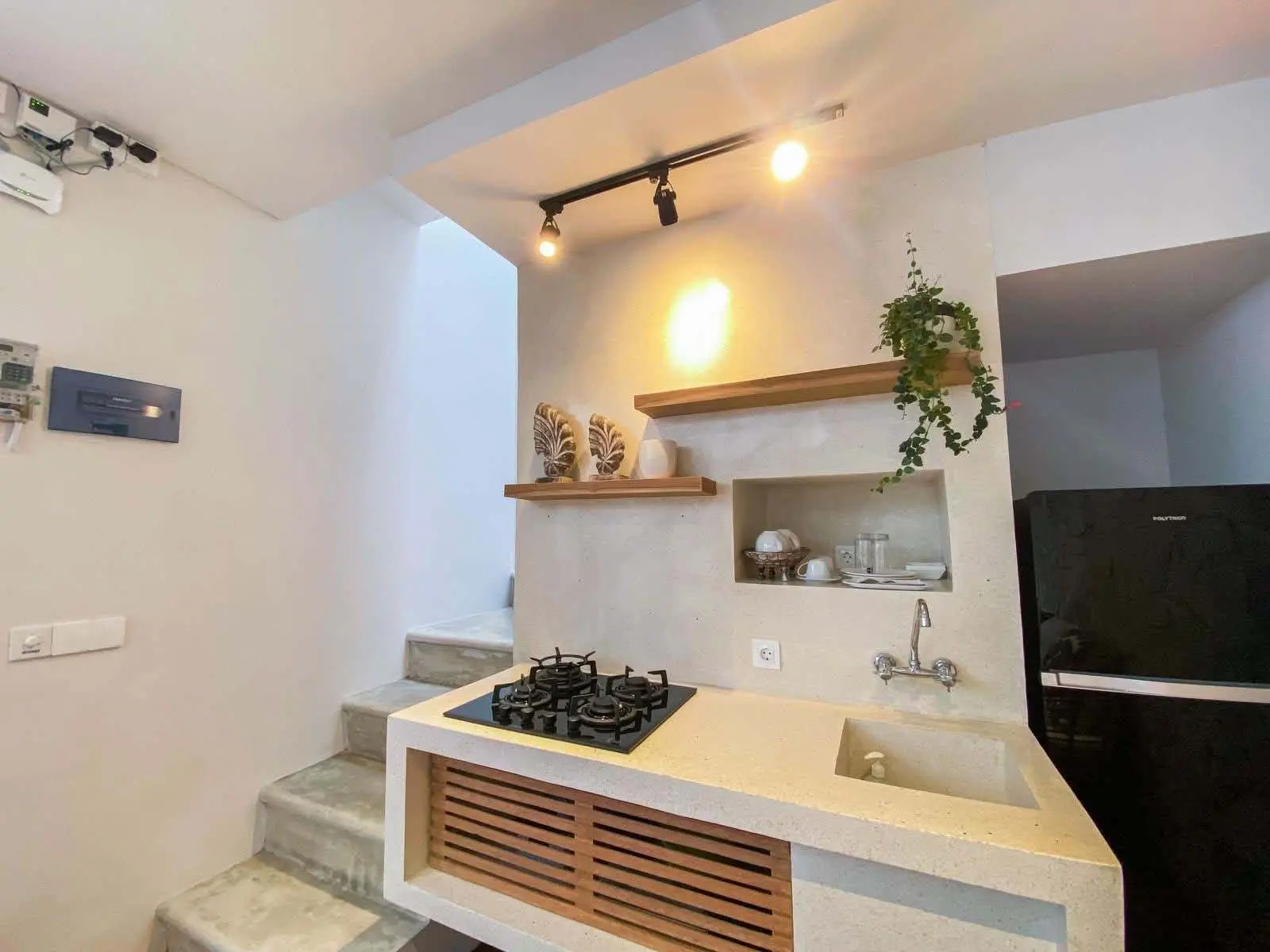 2 Bedrooms Villa in Tumbak Bayuh — image 1