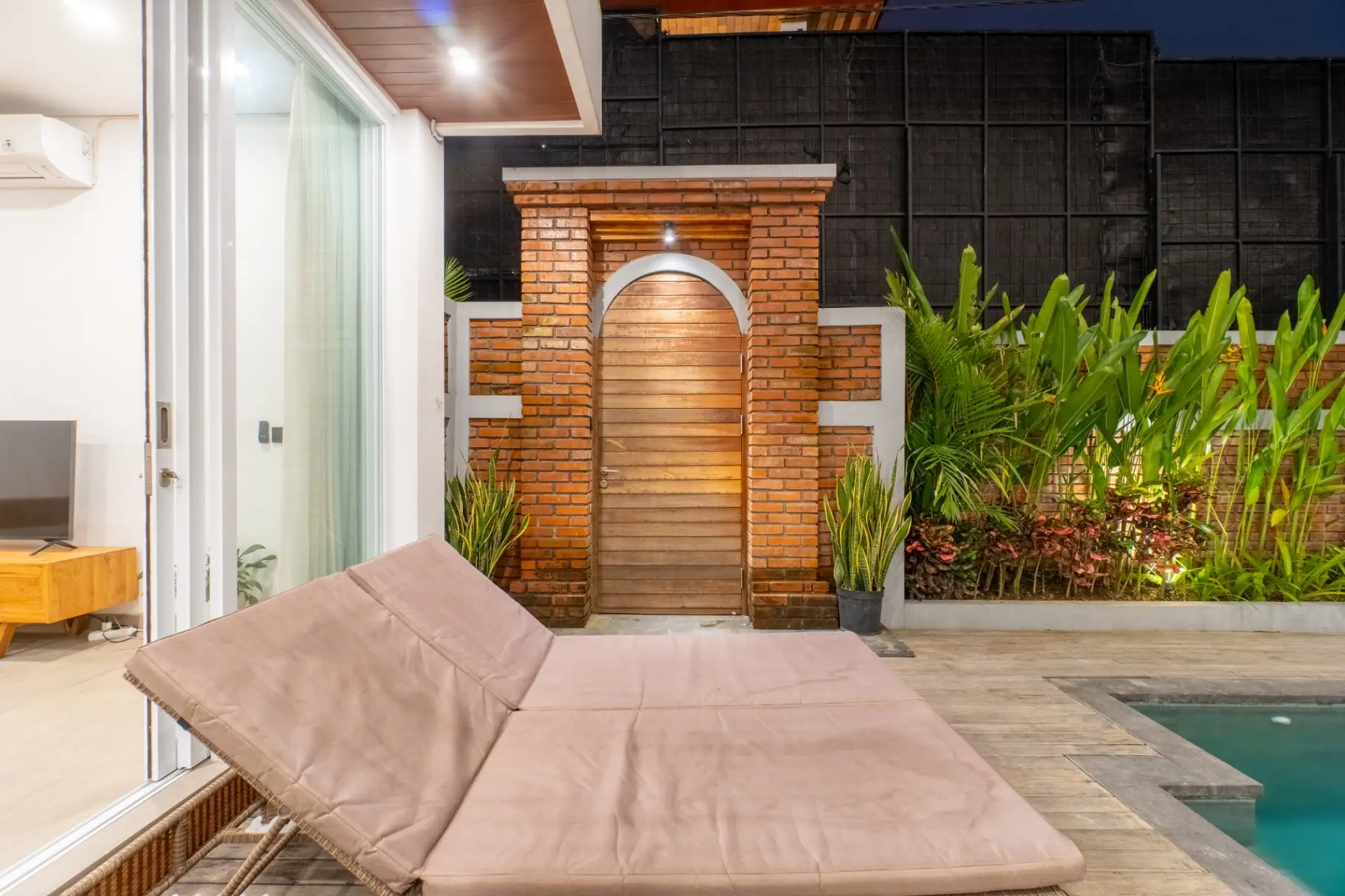 3 BEDROOM VILLA TUMBAK BAYUH-MONTHLY OR YEARLY — image 4
