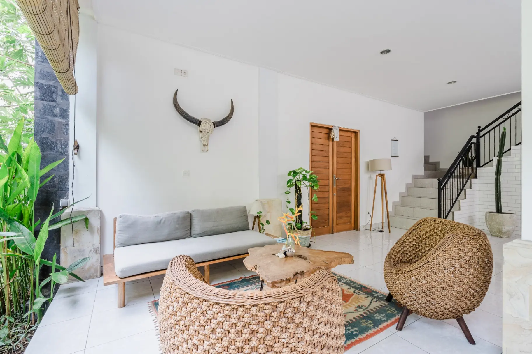 3BR Canggu Villa Beachside w/ PrivatePool & Garden — image 3