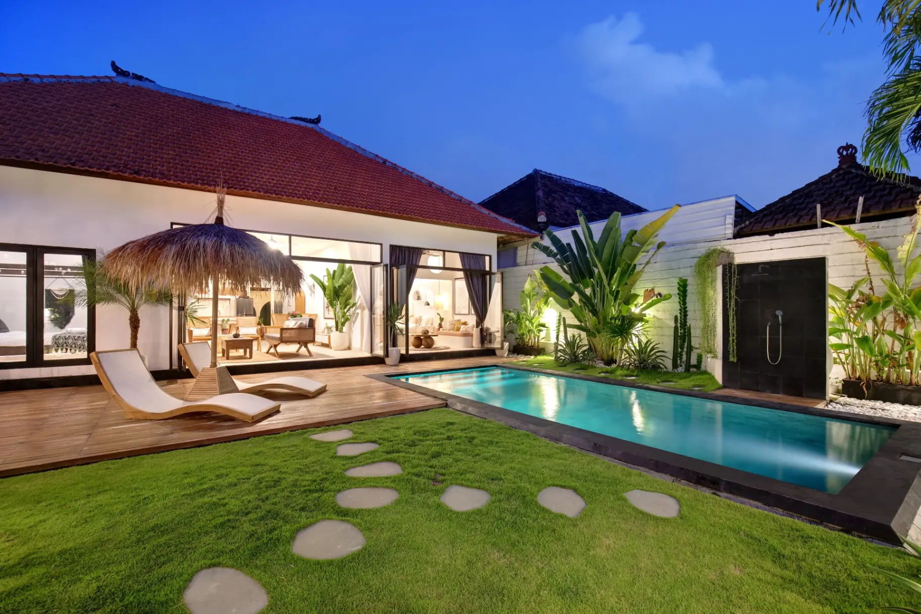 3 Bedrooms Umalas Satu Beautiful Lux Design — image 1
