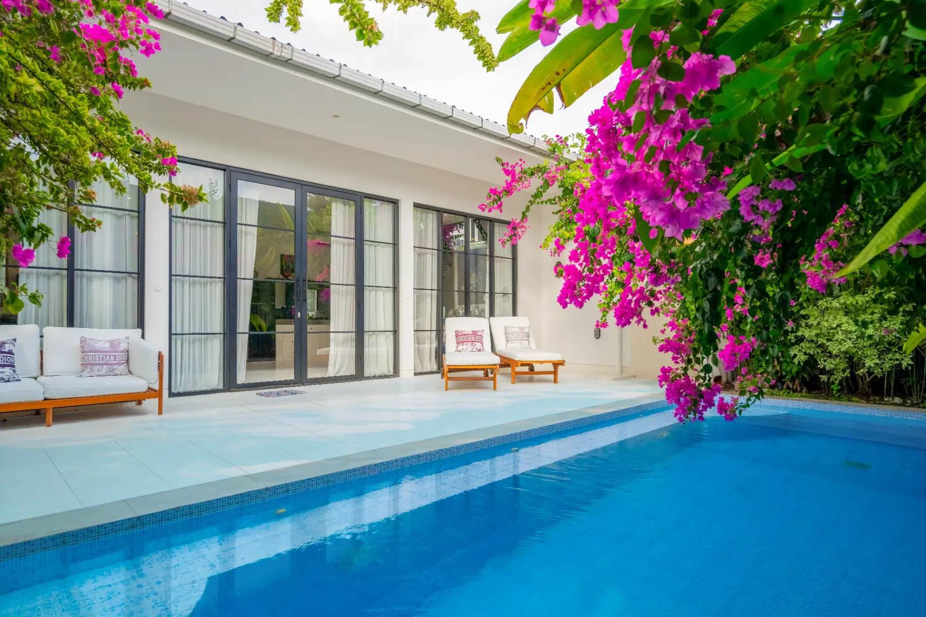Lilian - Luxury 2 BR Branded Villa Canggu w/ Pool — image 1
