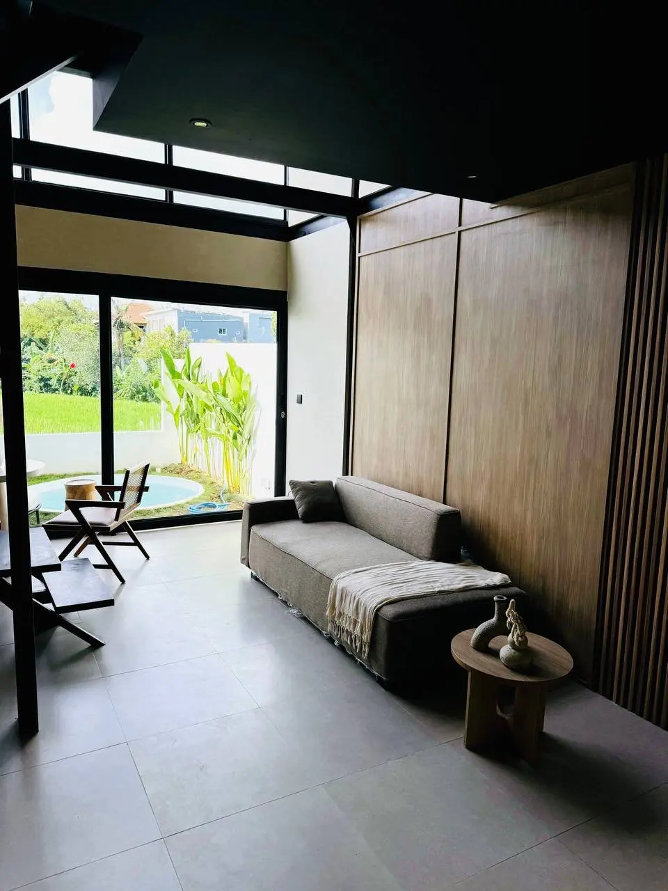 1 BEDROOM MODERN MEZZANINE HOME WITH RICE FIELD VIEW IN CANGGU BABAKAN – AF374 — image 2