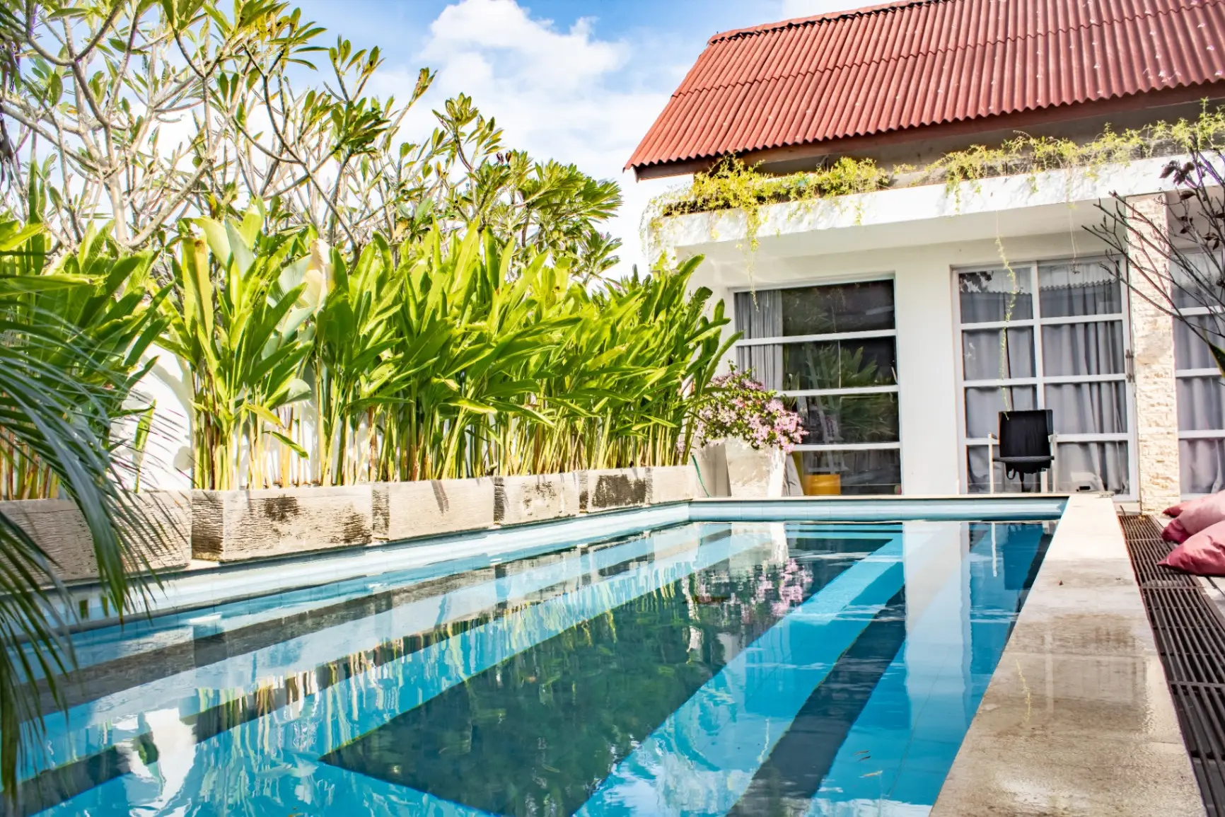 1BR Apartment w/ Pool Close to Atlas Beach Club — image 2