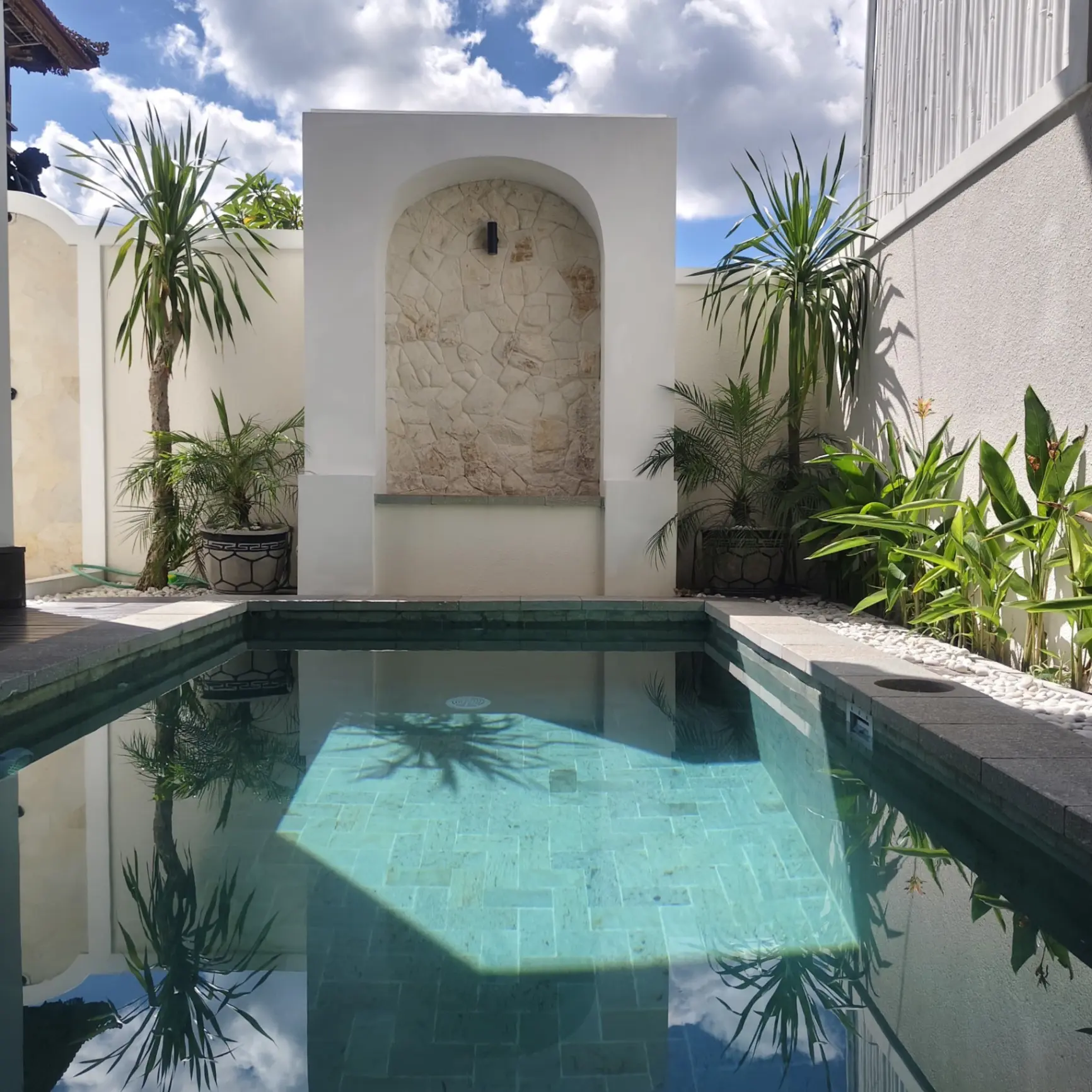 MODERN 3 BR VILLA in PERERENAN BB106 — image 1