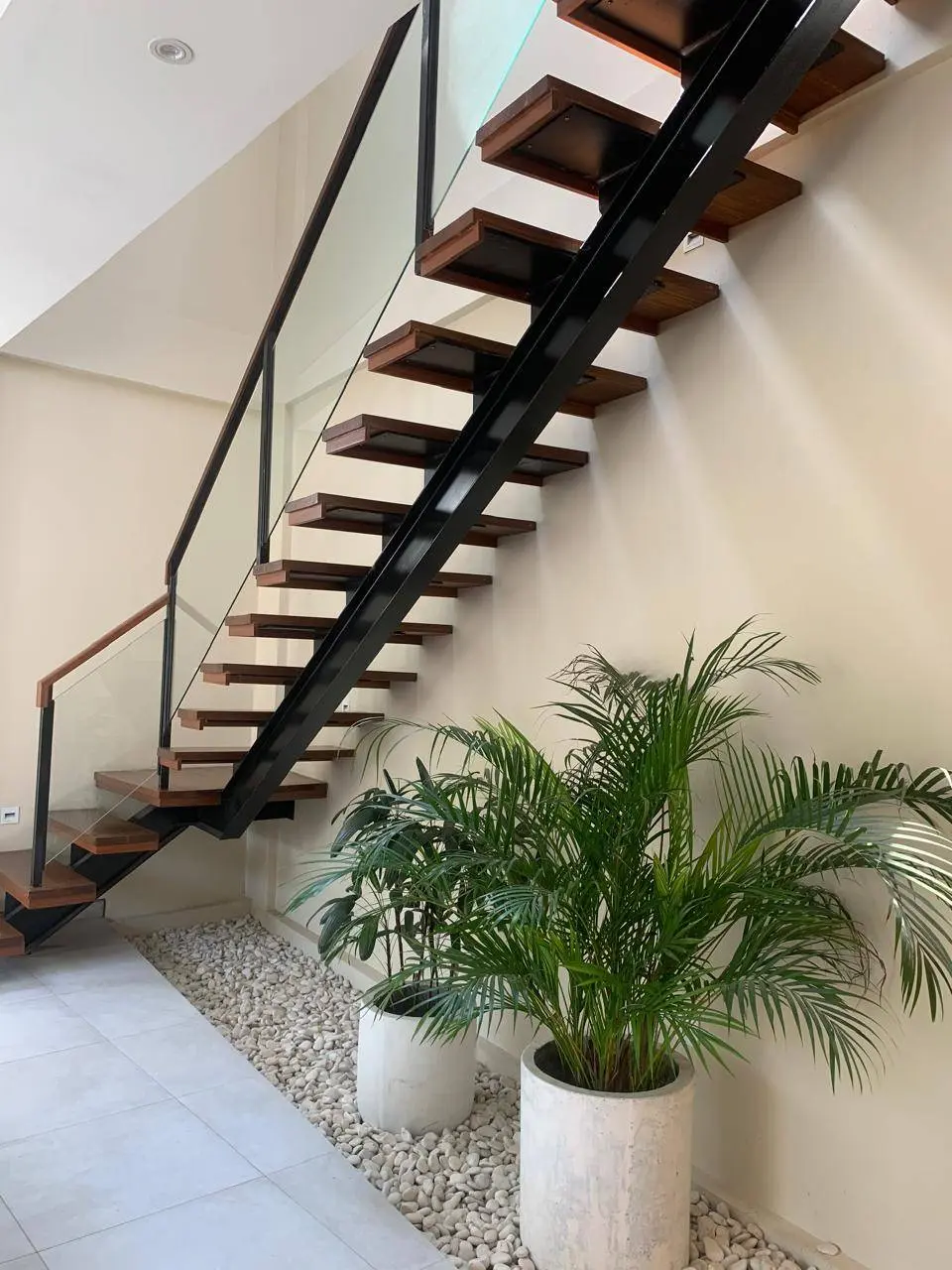 Modern 3-Bedroom Villa -Babakan Canggu — image 2